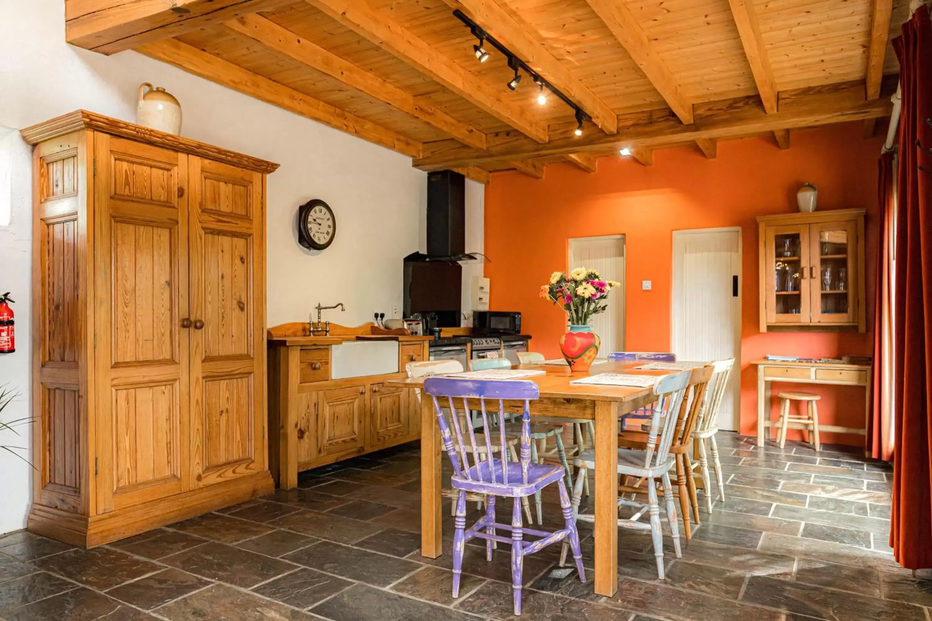 Dining Area in Ferry House Holidays