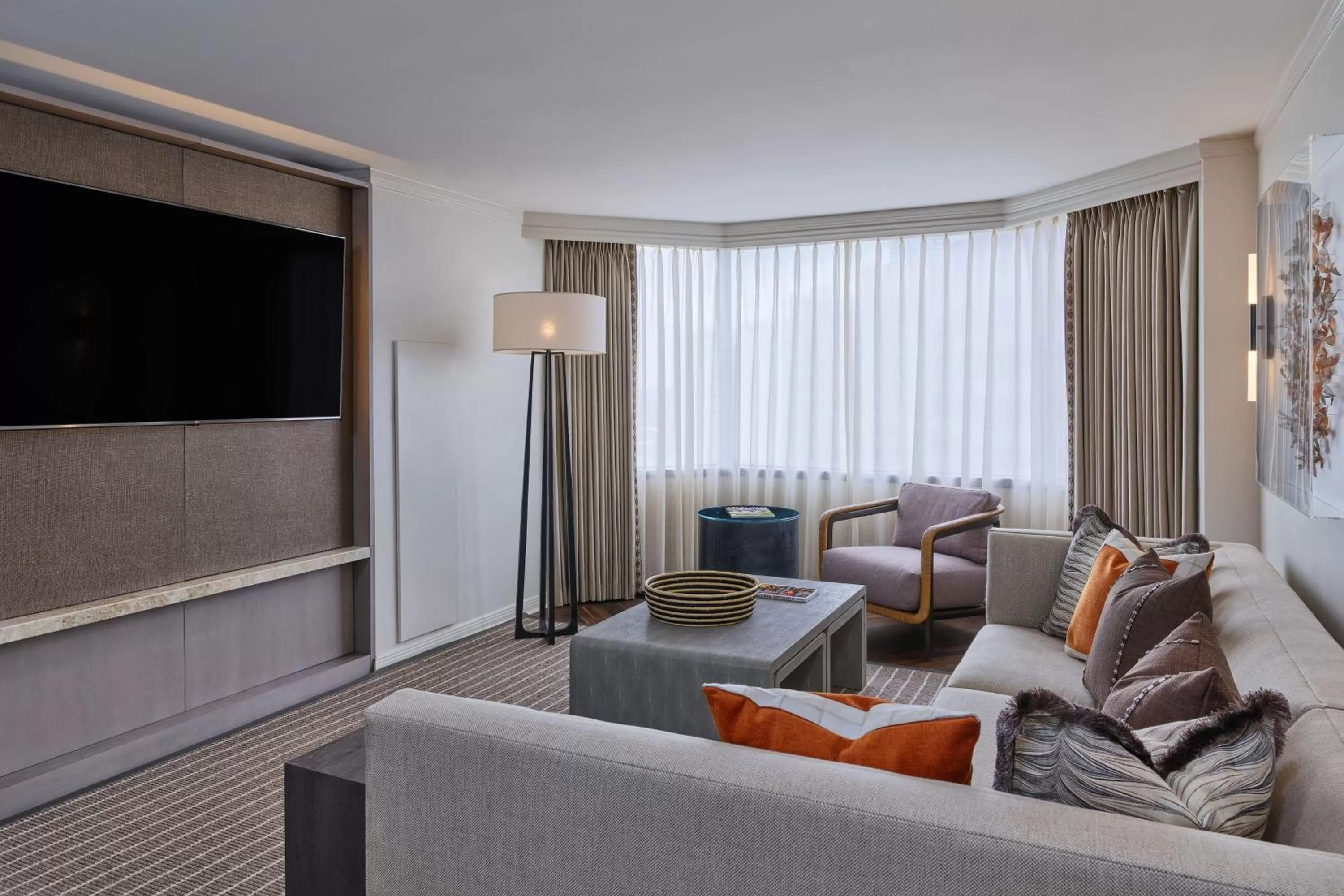 Living room in The Whitley, a Luxury Collection Hotel, Atlanta Buckhead