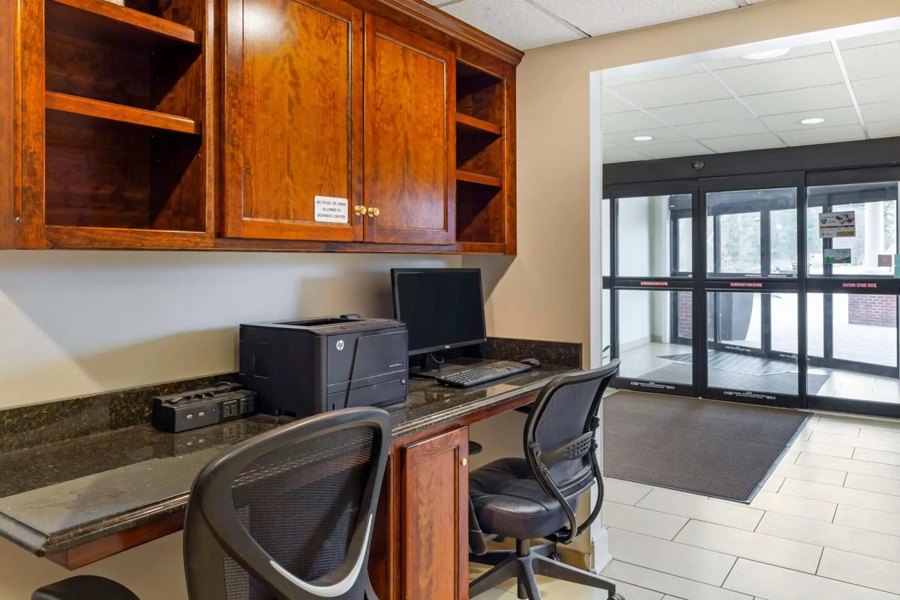 Business facilities in Best Western Plus The Inn at Sharon/Foxboro