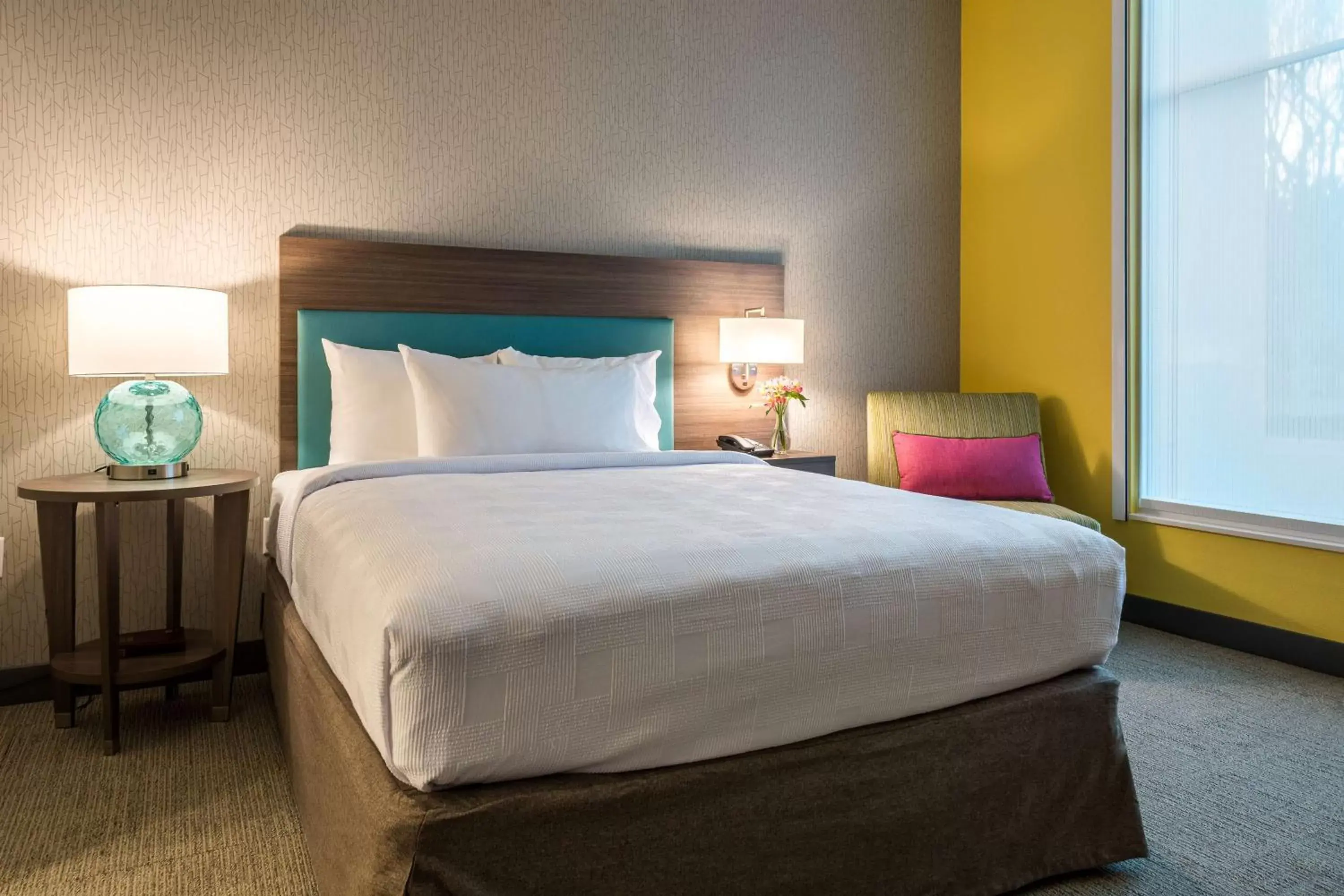 Living room, Bed in Home2 Suites By Hilton Memphis East / Germantown, Tn Living room, Bed in Home2 Suites By Hilton Memphis East / Germantown, Tn