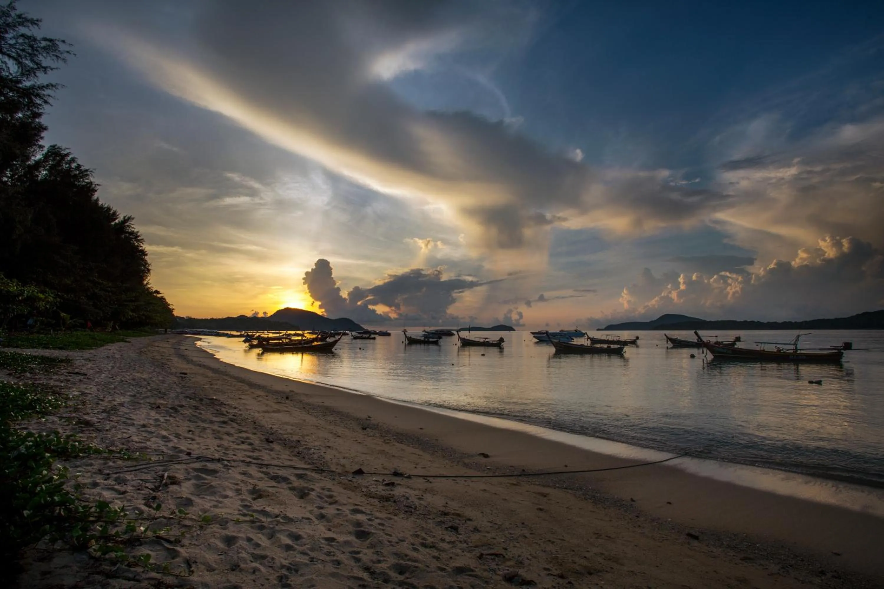 Nearby landmark in Ya Nui Resort - SHA EXTRA Plus