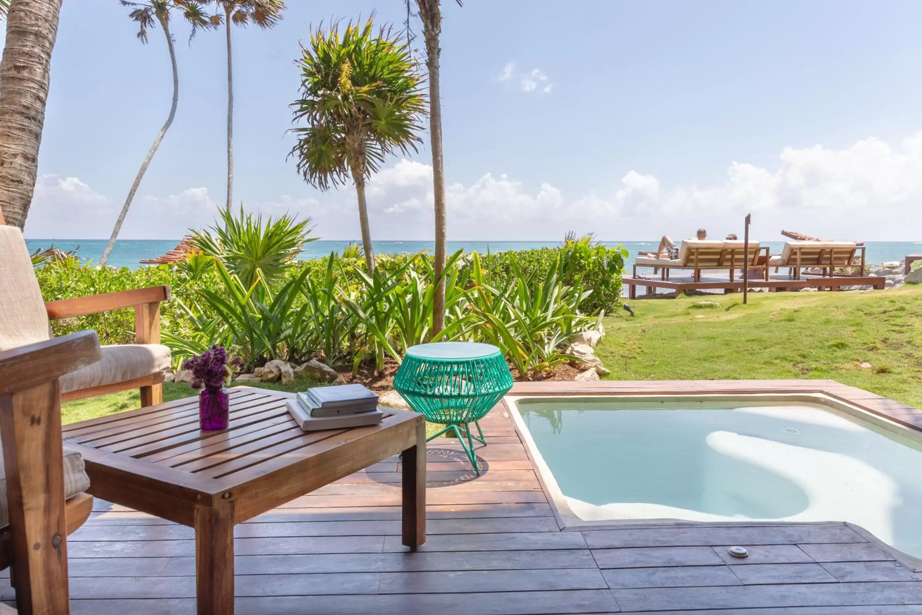 Sea Front Room with Refreshing Jet Tub in Mi Amor a Colibri Boutique Hotel-Adults Only