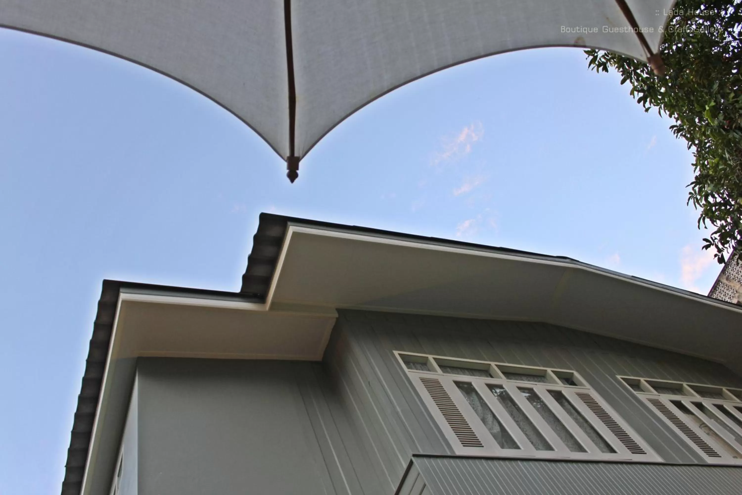 Property building in Lada House