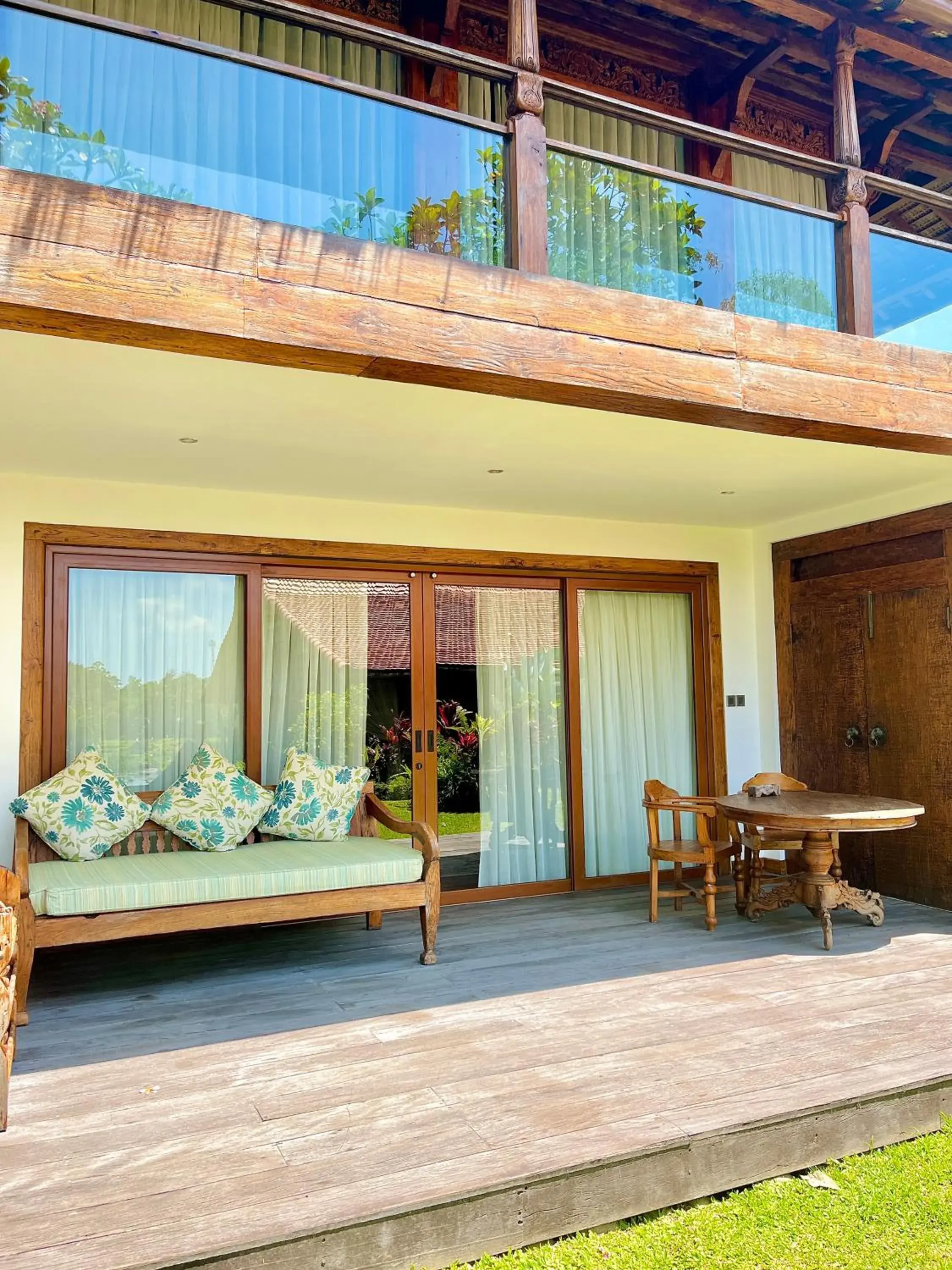 Balcony/Terrace in PERMATA AYUNG PRIVATE ESTATE