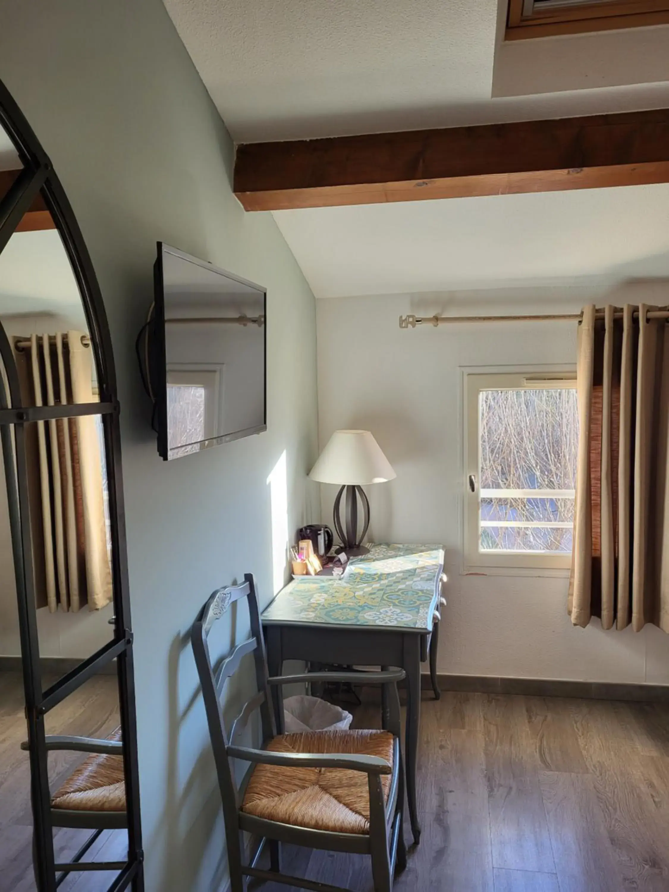 Bedroom, Dining Area in Hotel Restaurant la Ferme