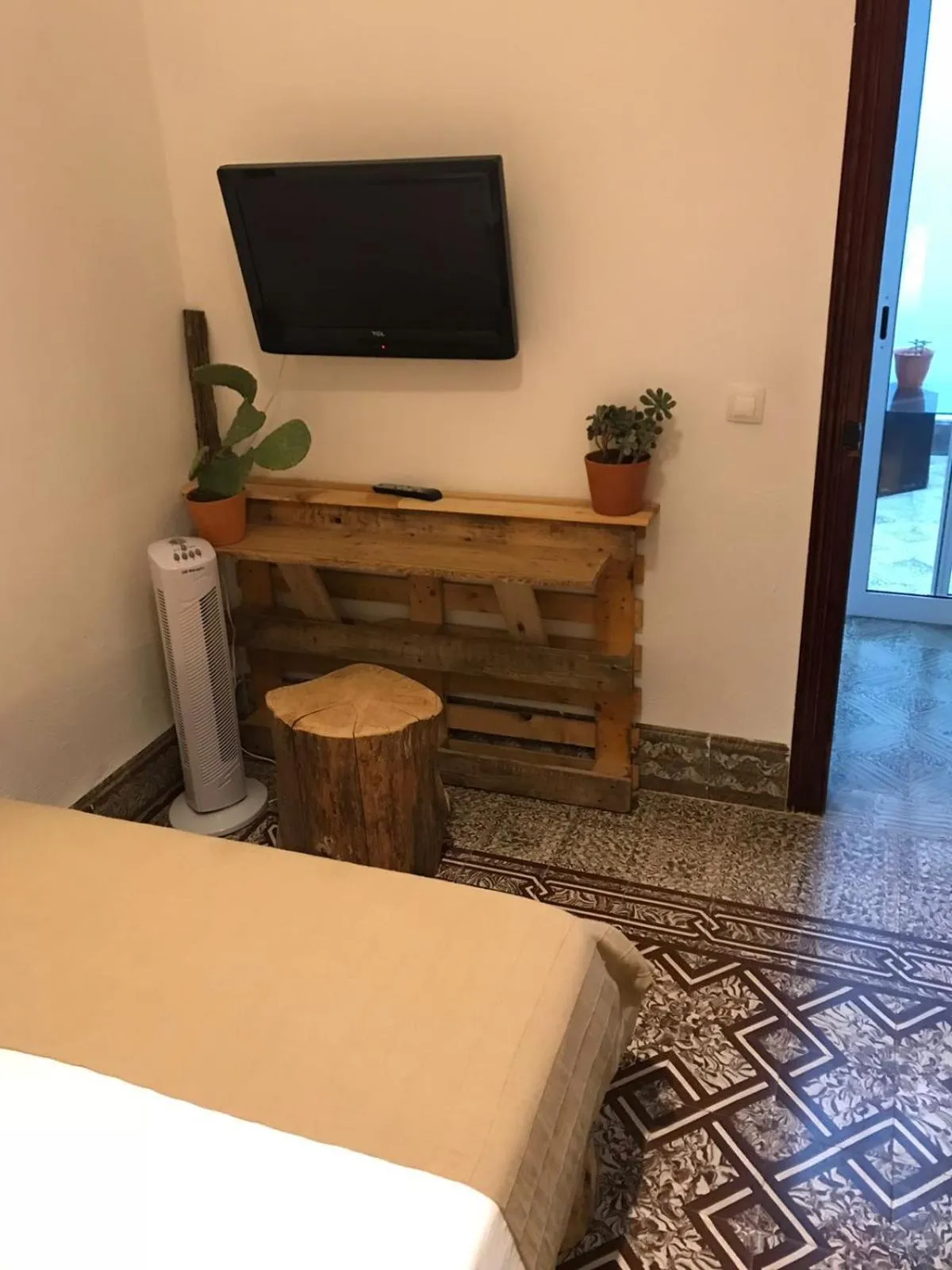 Bedroom, Bed in Cactus Host