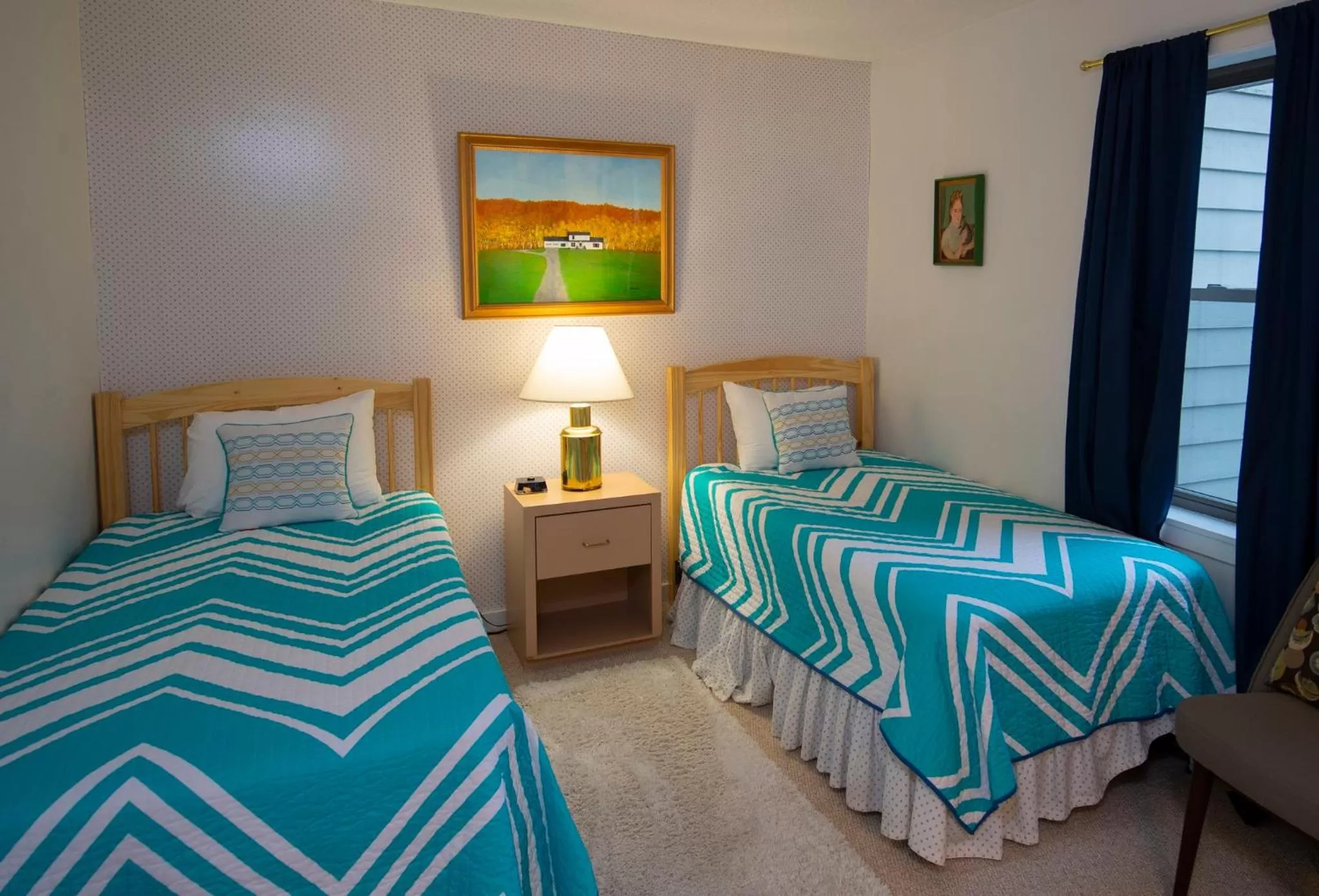 Photo of the whole room, Bed in Winterplace on Okemo Mountain