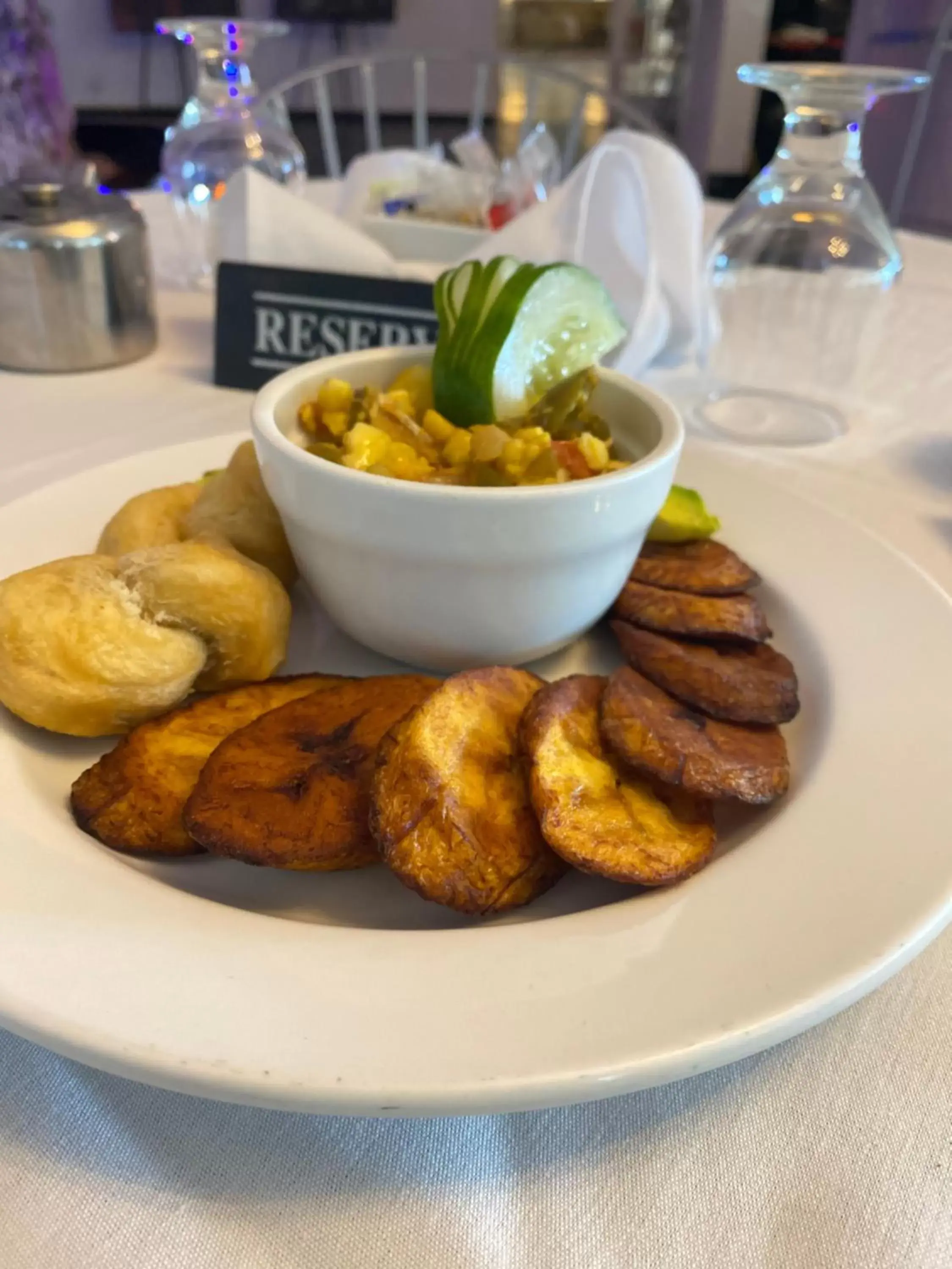 Food and drinks in Jamaica Palace Hotel