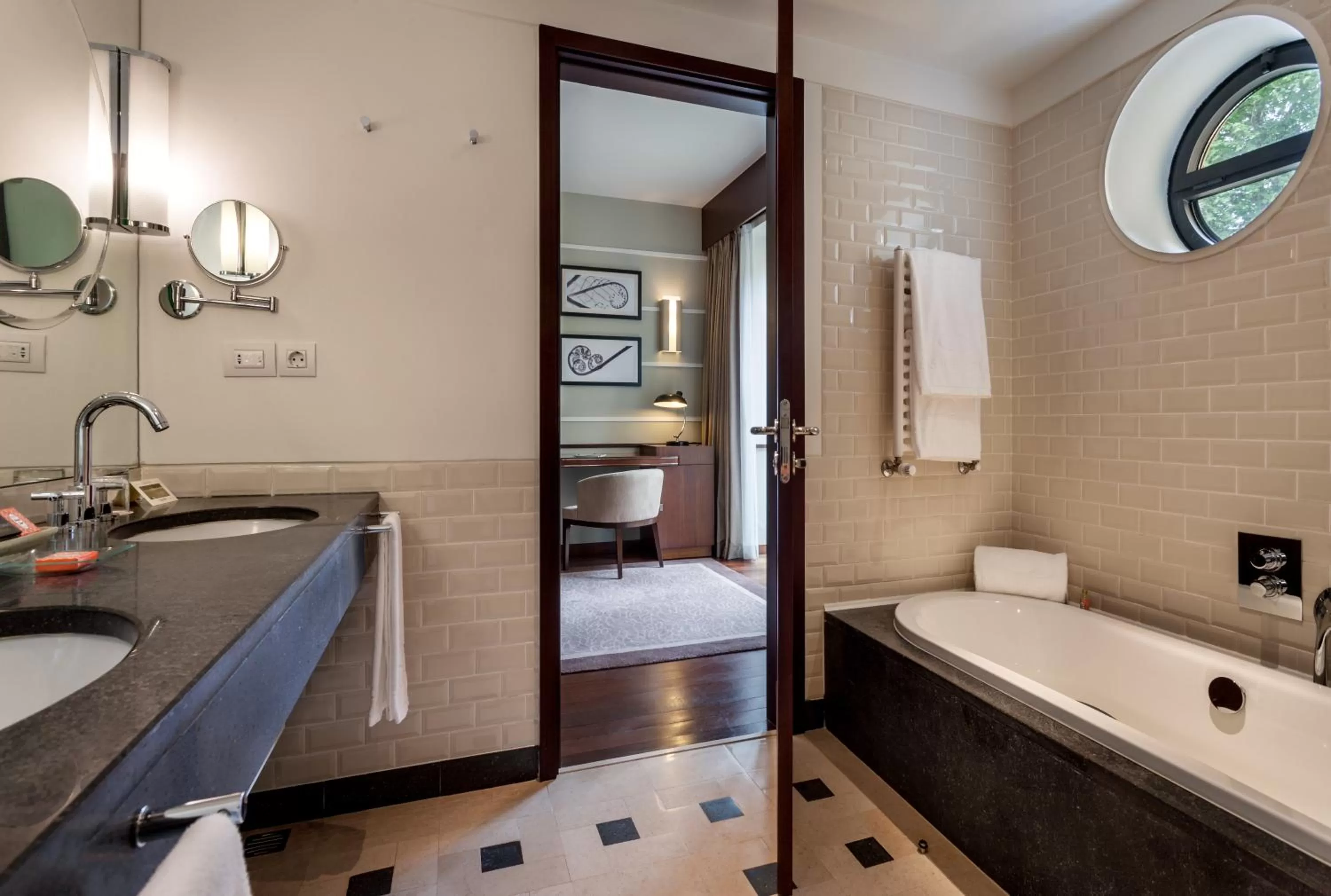 Toilet in Terra Nostra Garden Hotel