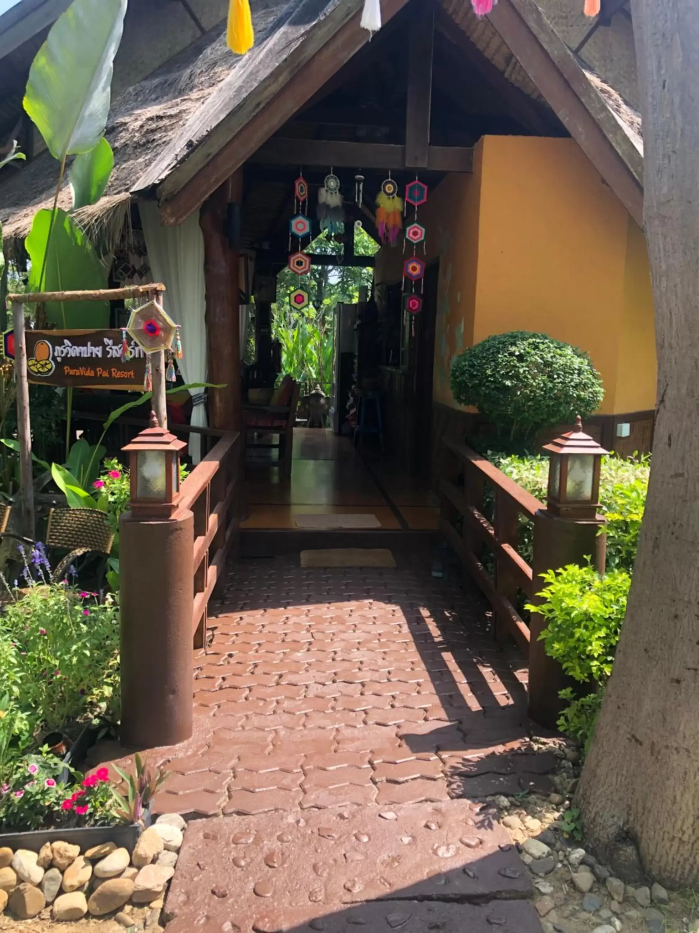 Facade/entrance in Pura Vida Pai Resort