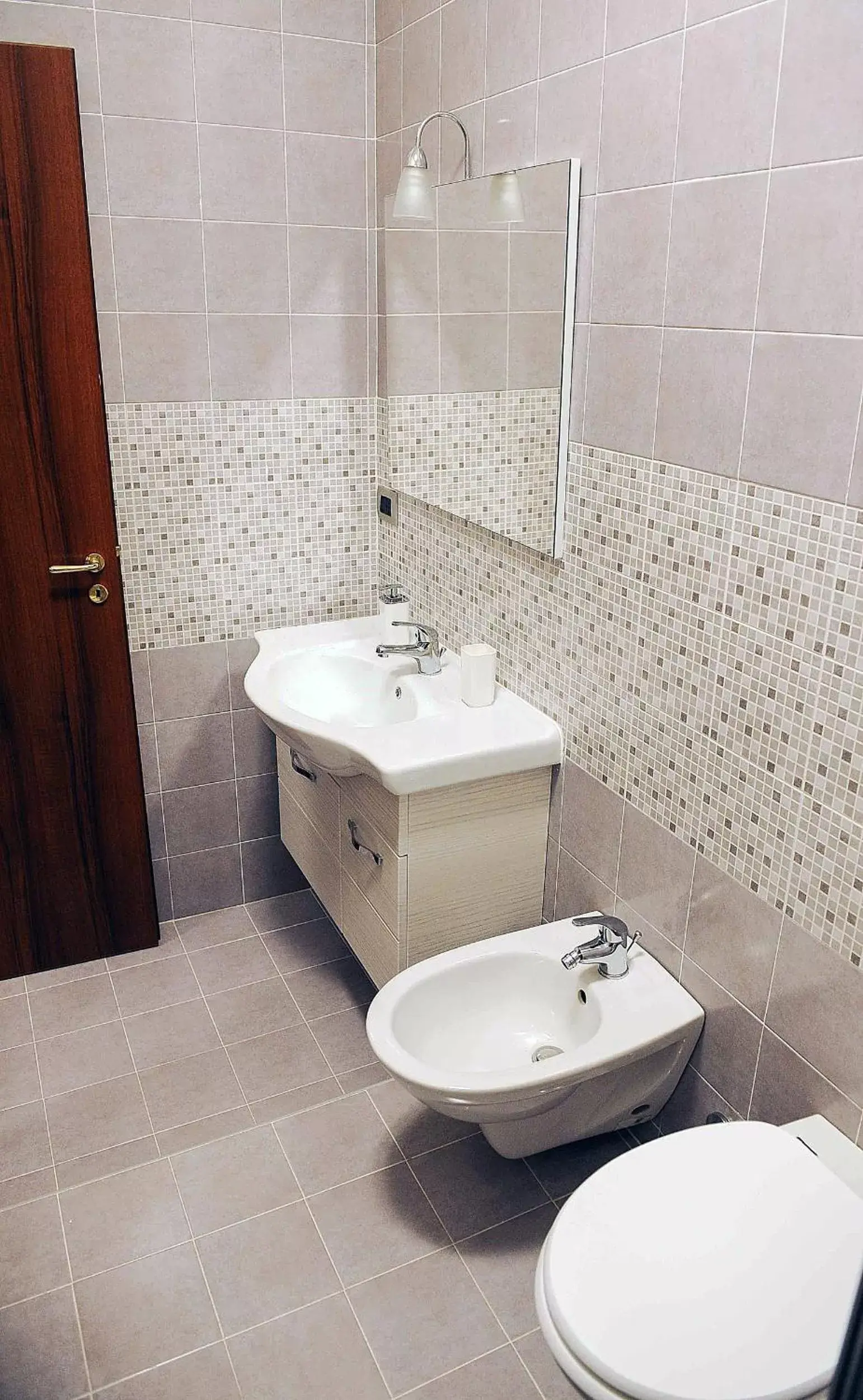 Bathroom in Obelisco