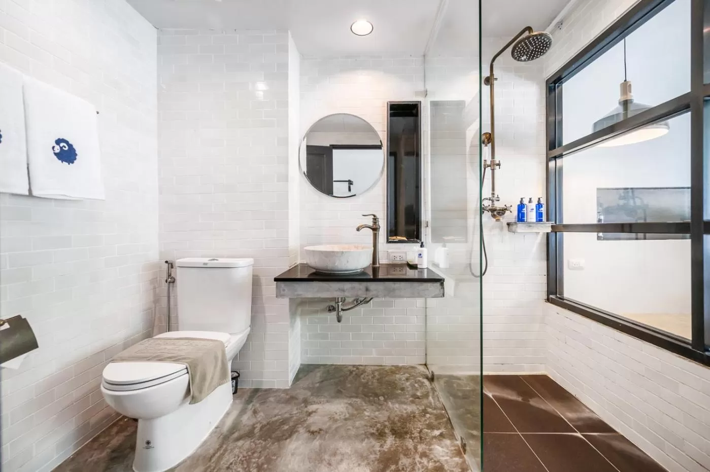 Toilet in Kokotel Khao Lak Lighthouse