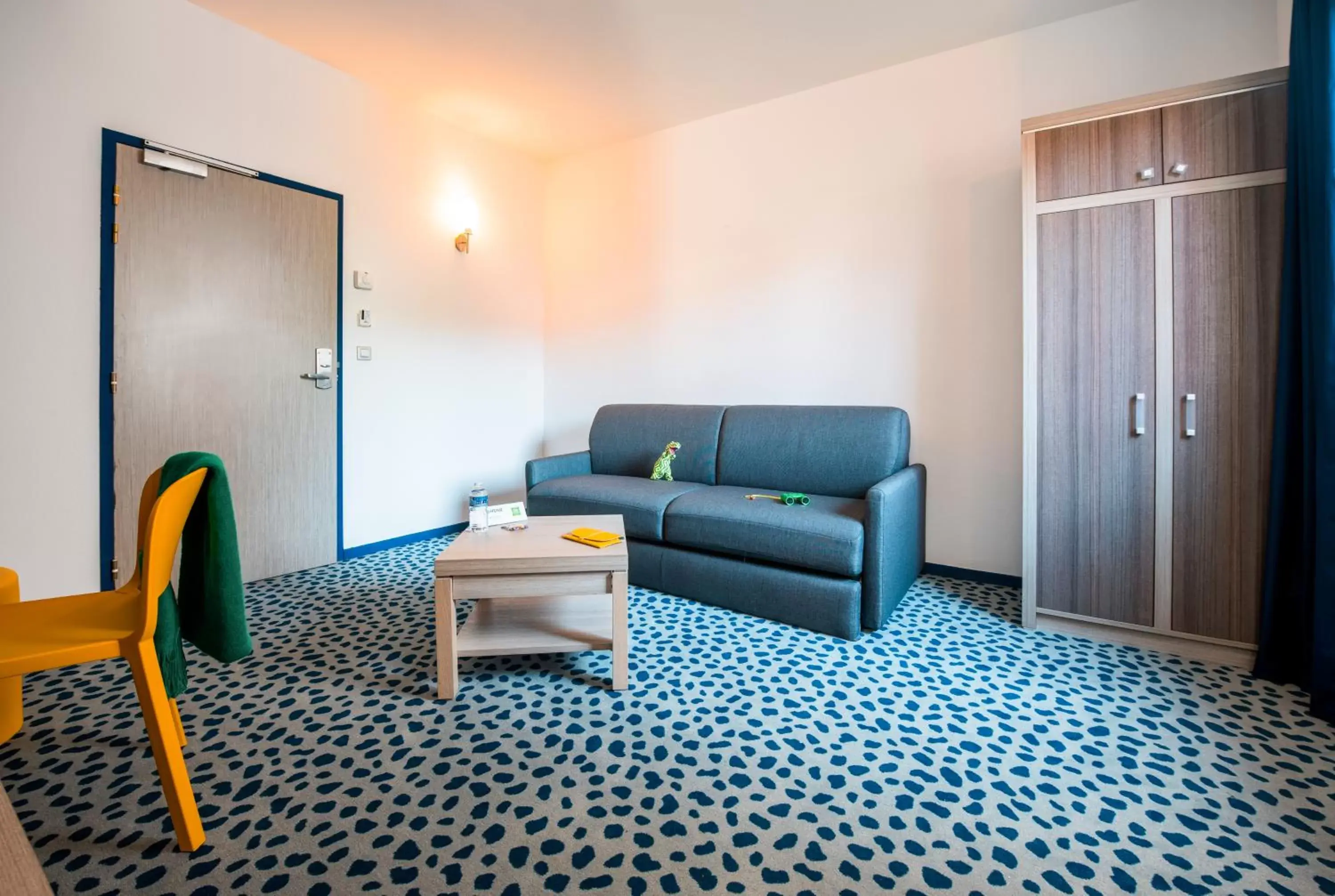 Bed, Seating Area in ibis Styles Marseille Plan de Campagne
