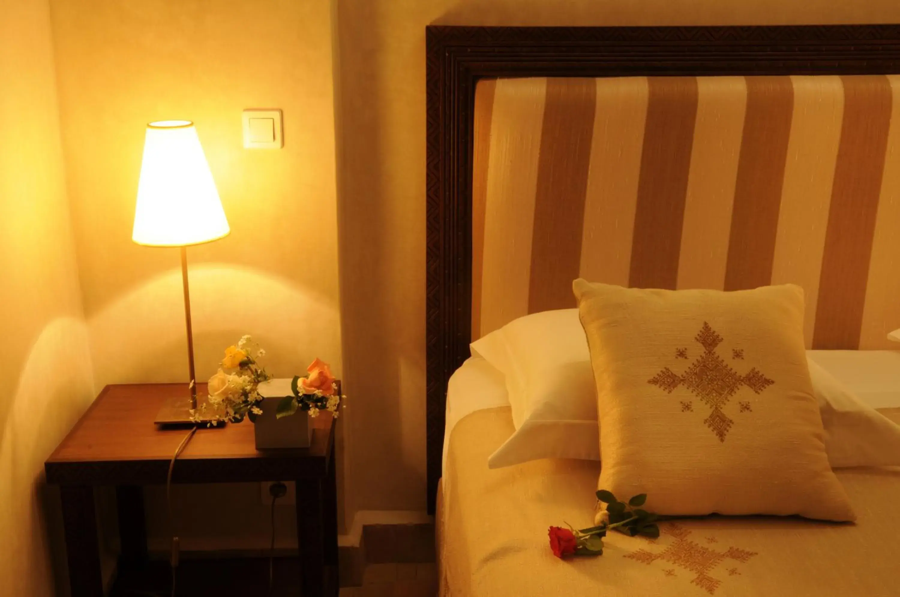 Decorative detail, Bed in Riad Les Hibiscus