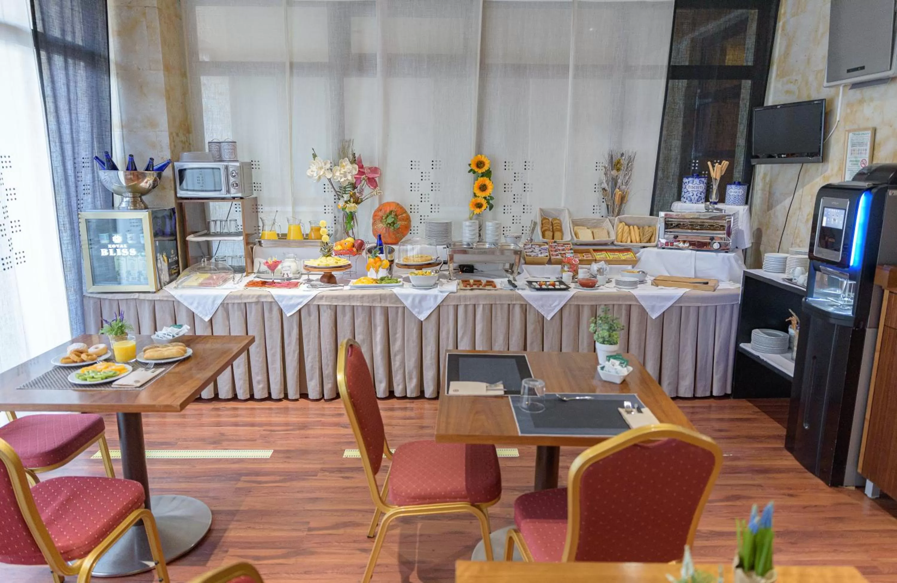 Breakfast in Hospedium Hotel Casino Del Tormes