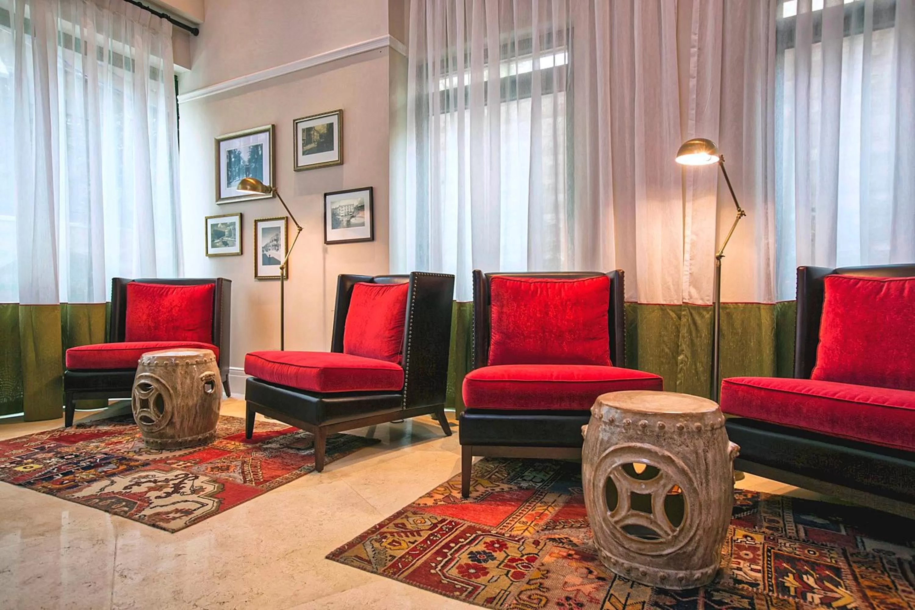 Communal lounge/ TV room in Arthur Hotel - an Atlas Boutique Hotel