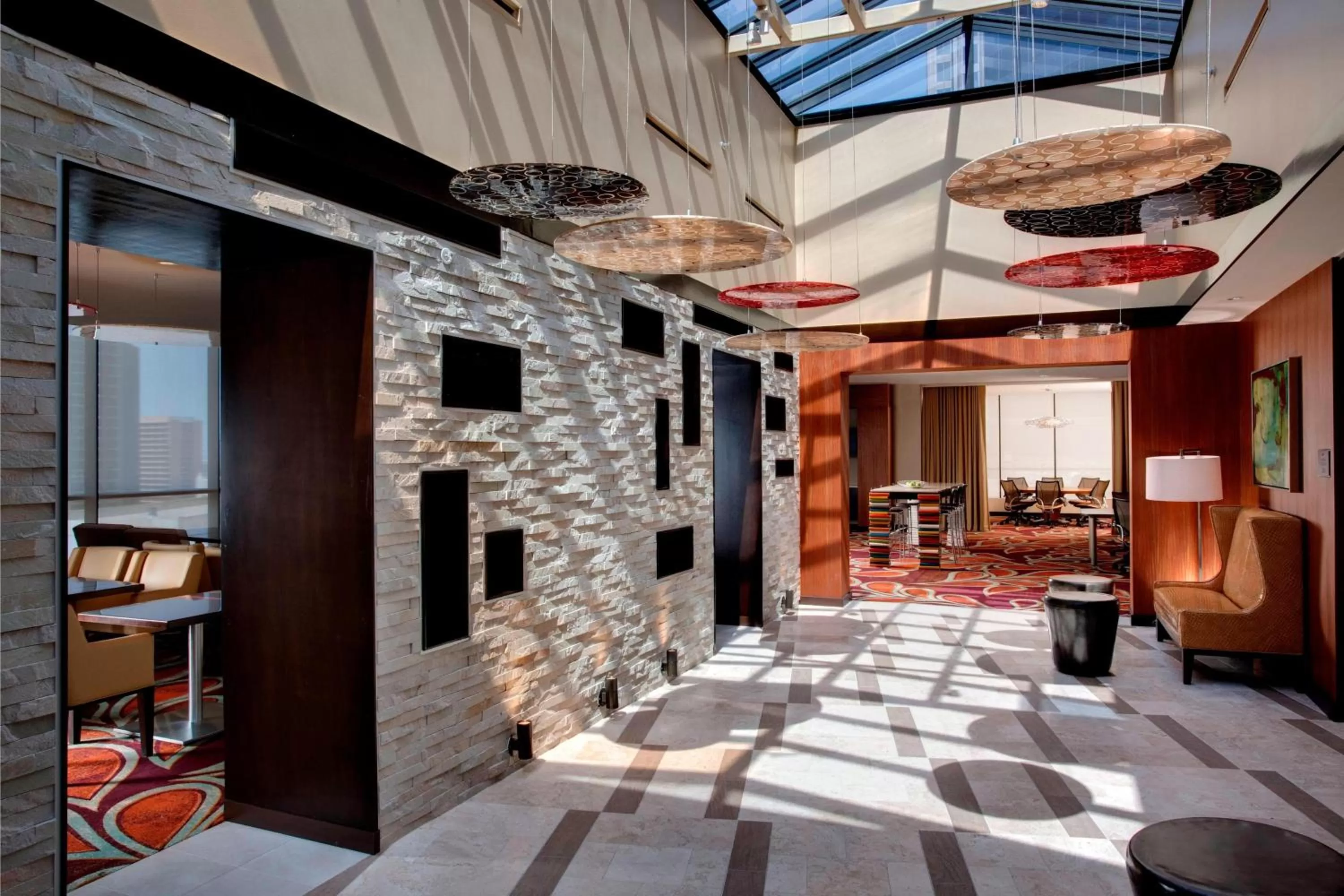 Lounge or bar in Dallas Marriott Downtown