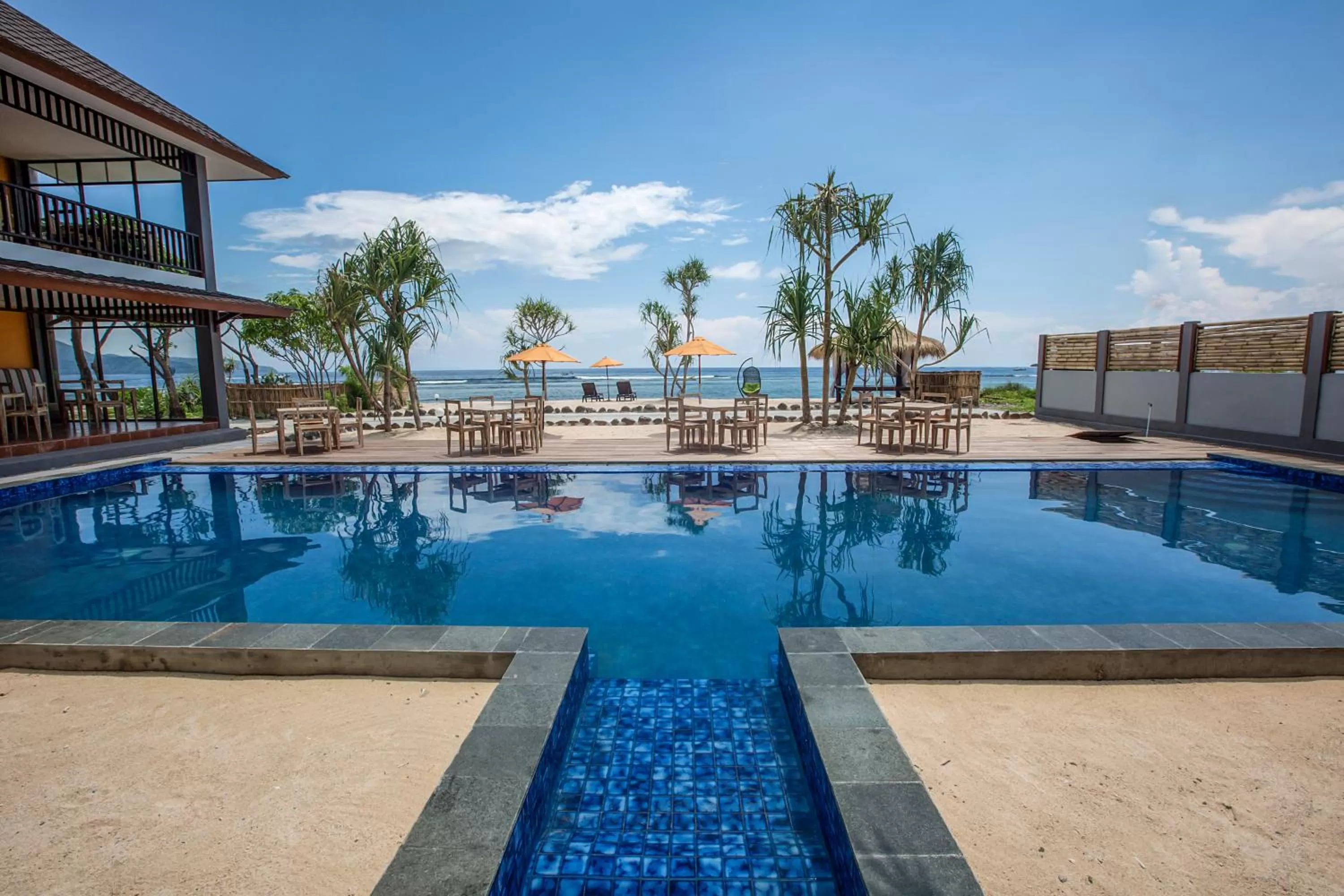 Swimming pool in Sunset House Gili Meno