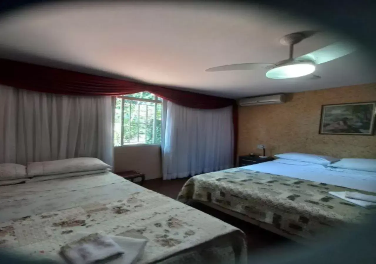 Family Suite in KzaZendf Cama e Cafe Asa Sul Family Suite in KzaZendf Cama e Cafe Asa Sul