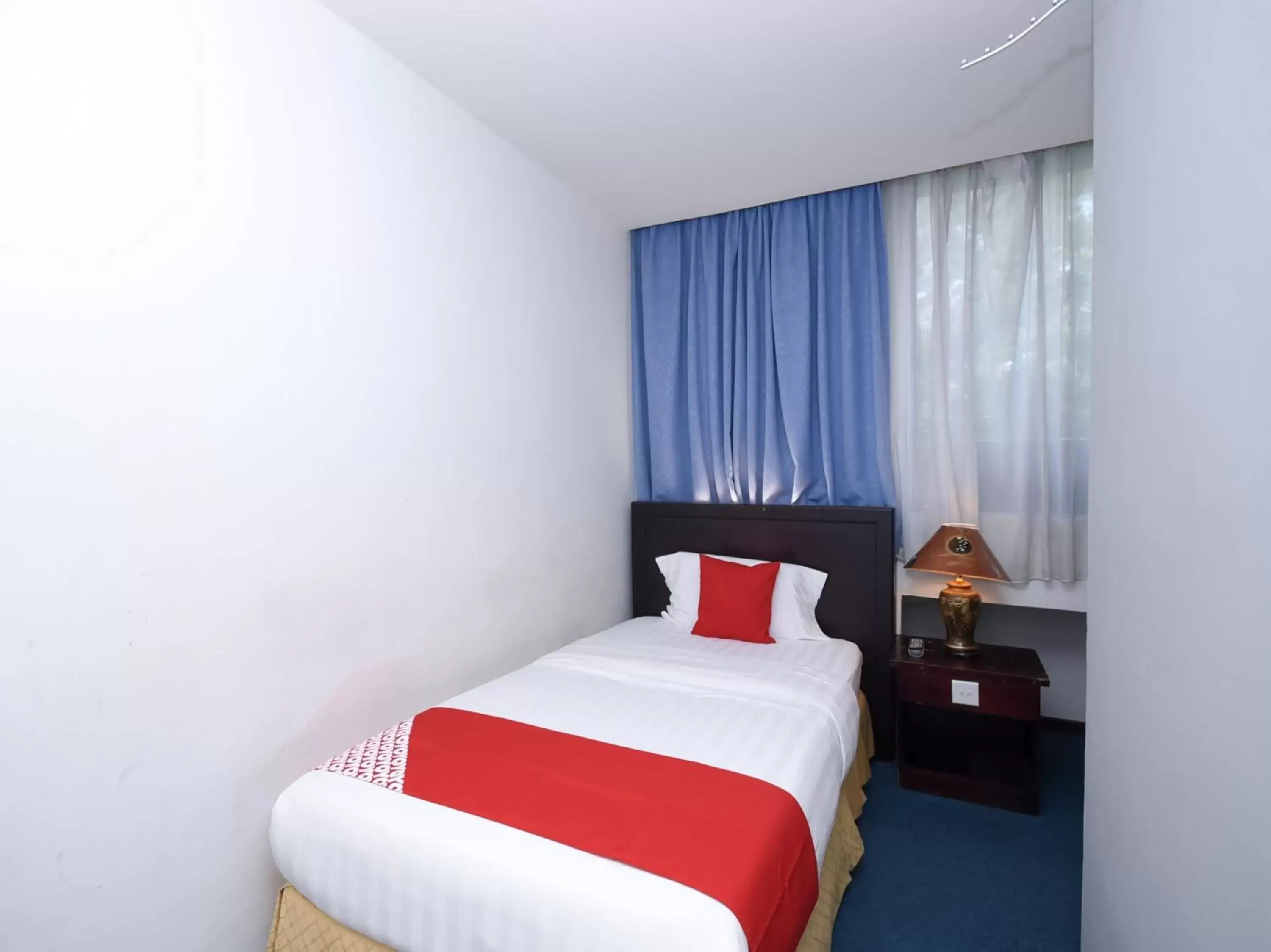 Bedroom, Bed in Super OYO 89604 City Home Stay