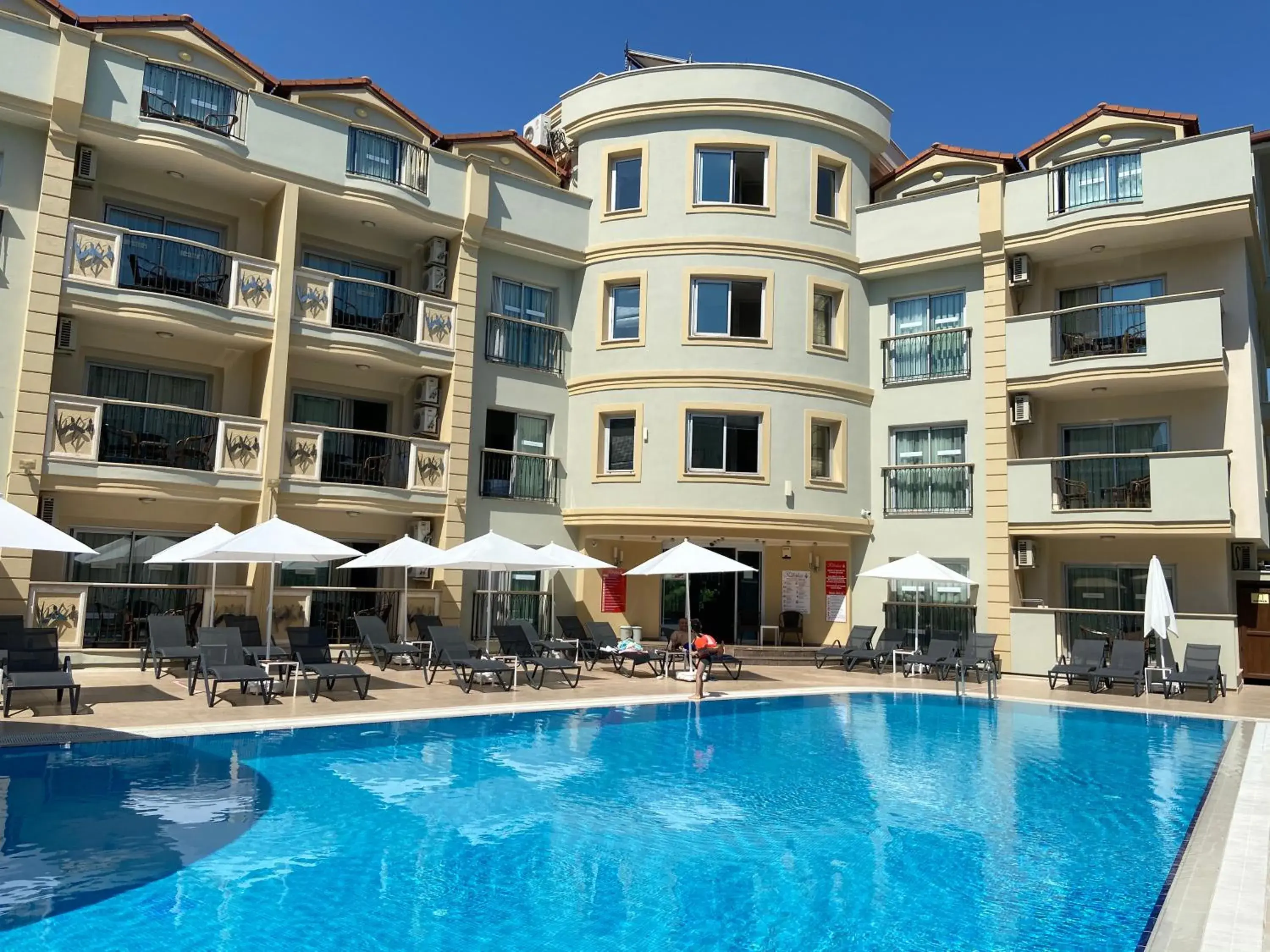 Property Building in Club Karakas Apart Otel