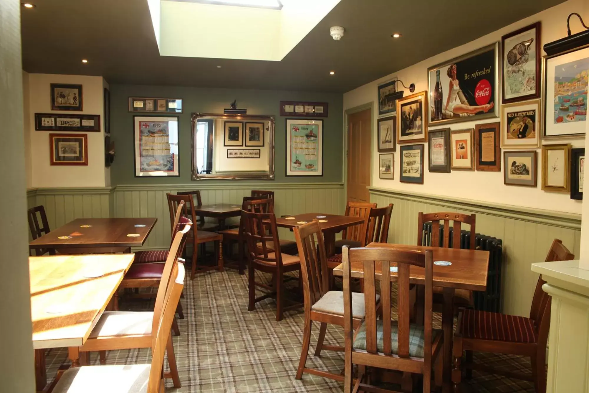 Lounge or bar, Restaurant/Places to Eat in The Glengower