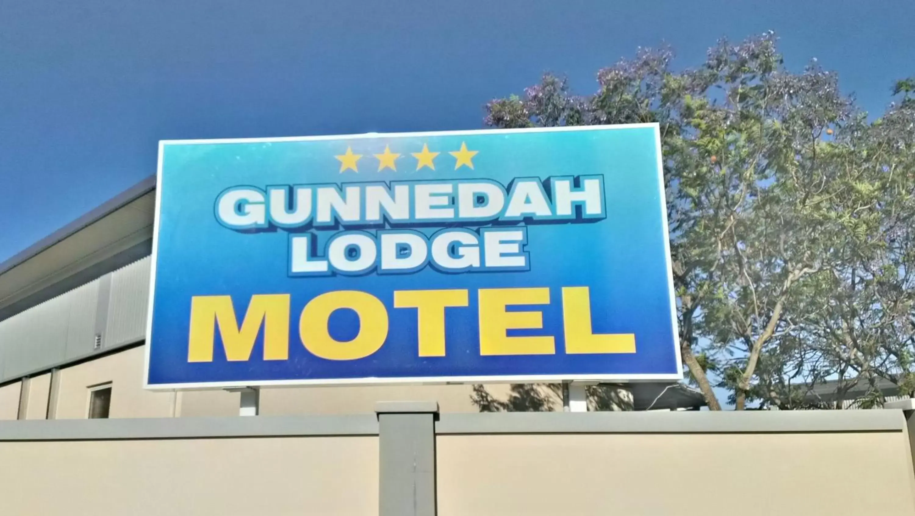 Facade/entrance in Gunnedah Lodge Motel