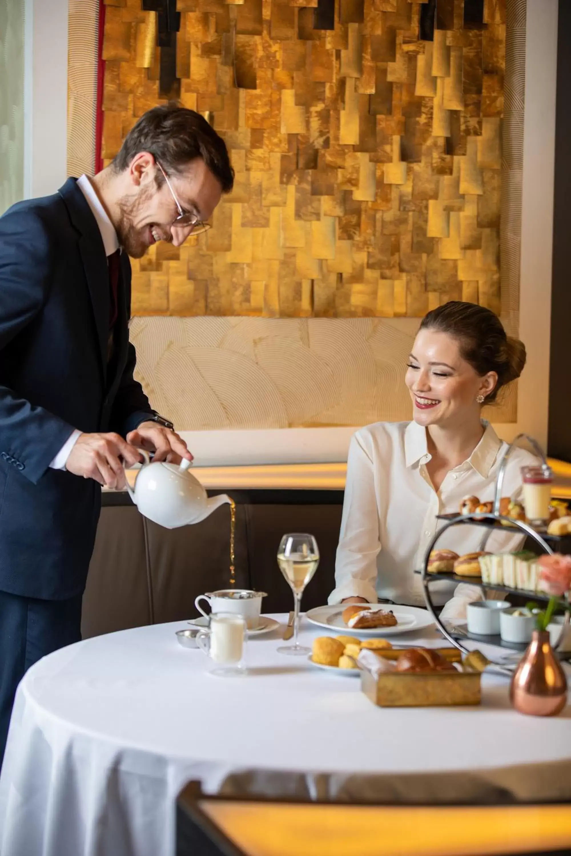 Breakfast in Baglioni Hotel London - The Leading Hotels of the World