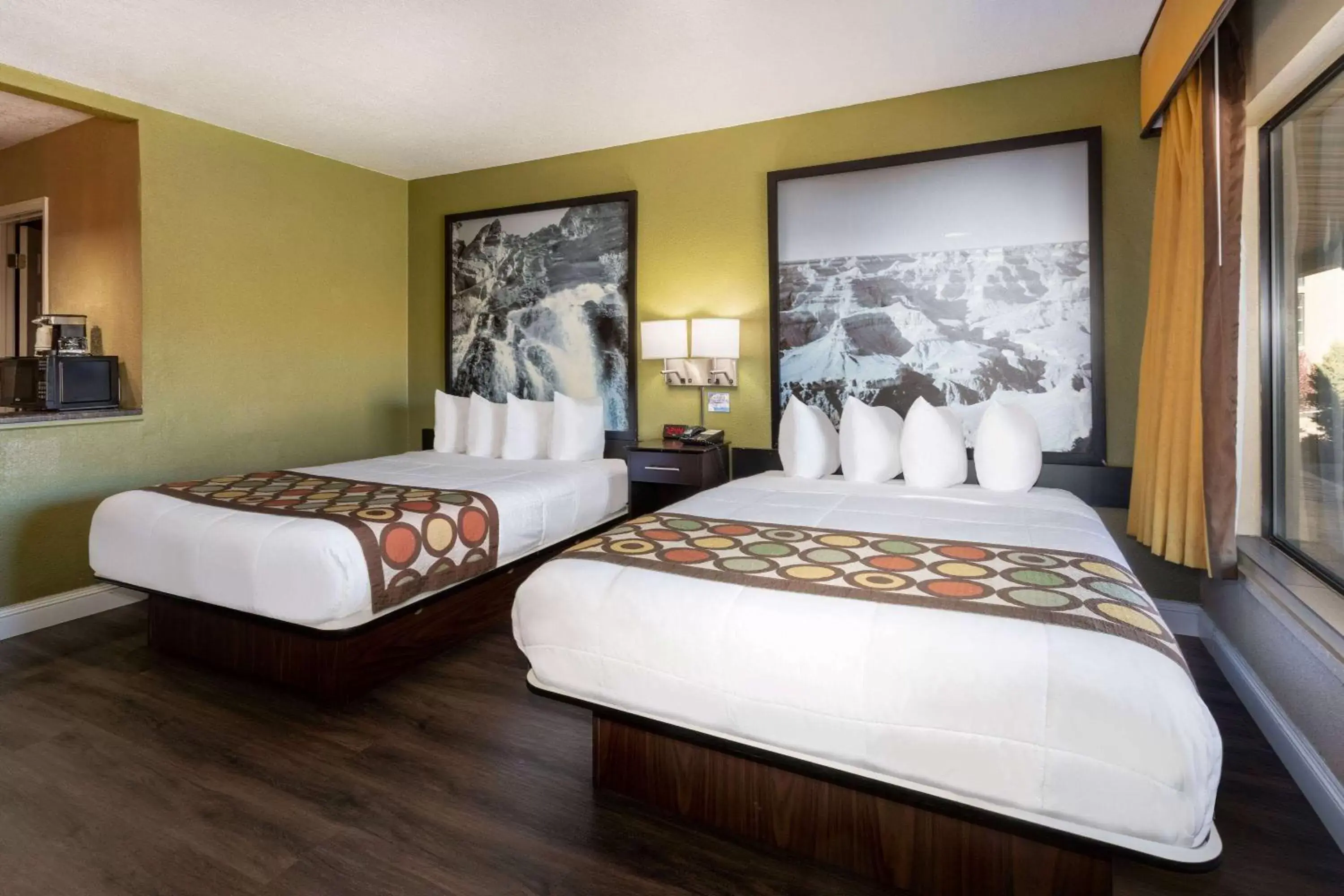 Photo of the whole room, Bed in Super 8 by Wyndham NAU/Downtown Conference Center