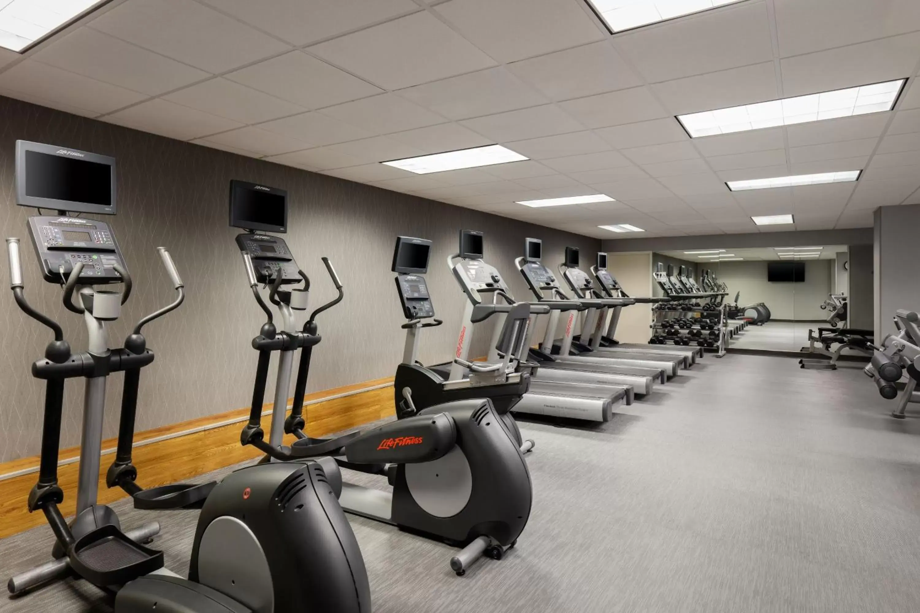 Fitness centre/facilities, Fitness Center/Facilities in Courtyard by Marriott Wichita at Old Town