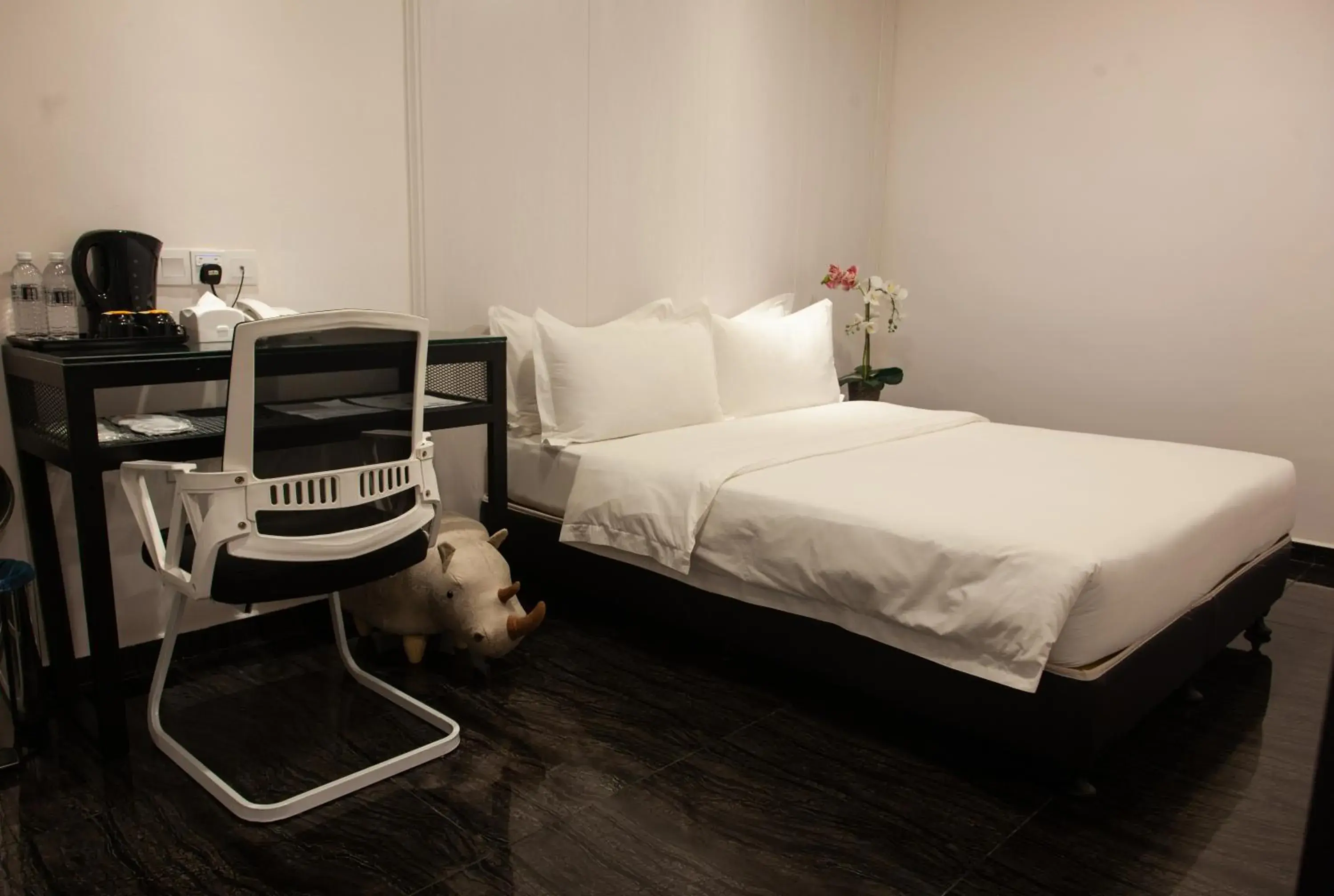 Bed in M design Hotel @ Taman Pertama