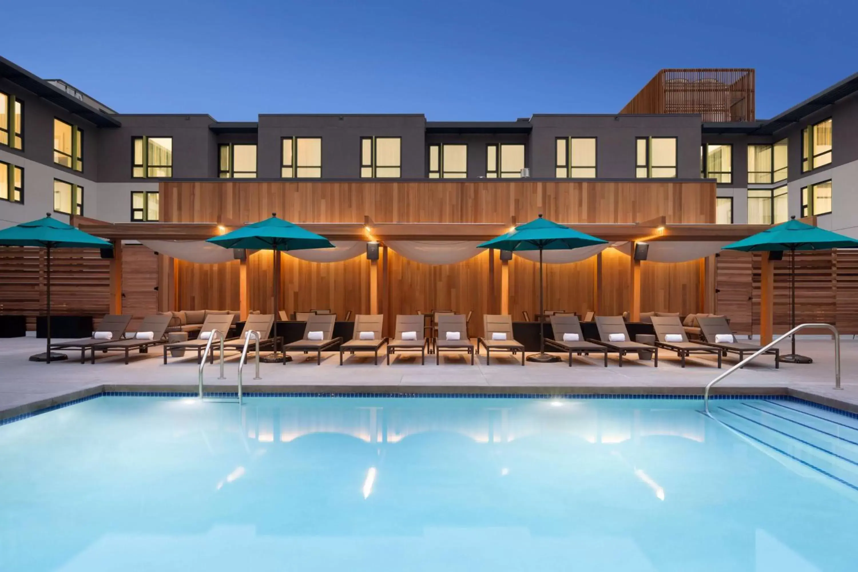 Pool view, Property Building in Embassy Suites By Hilton Boulder