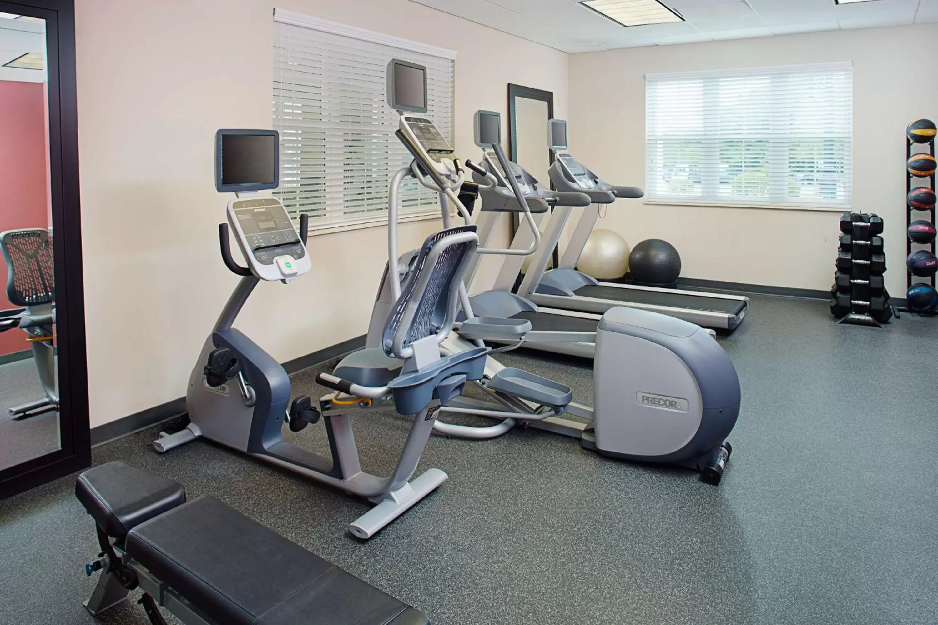 Fitness centre/facilities, Fitness Center/Facilities in Homewood Suites by Hilton Manchester/Airport