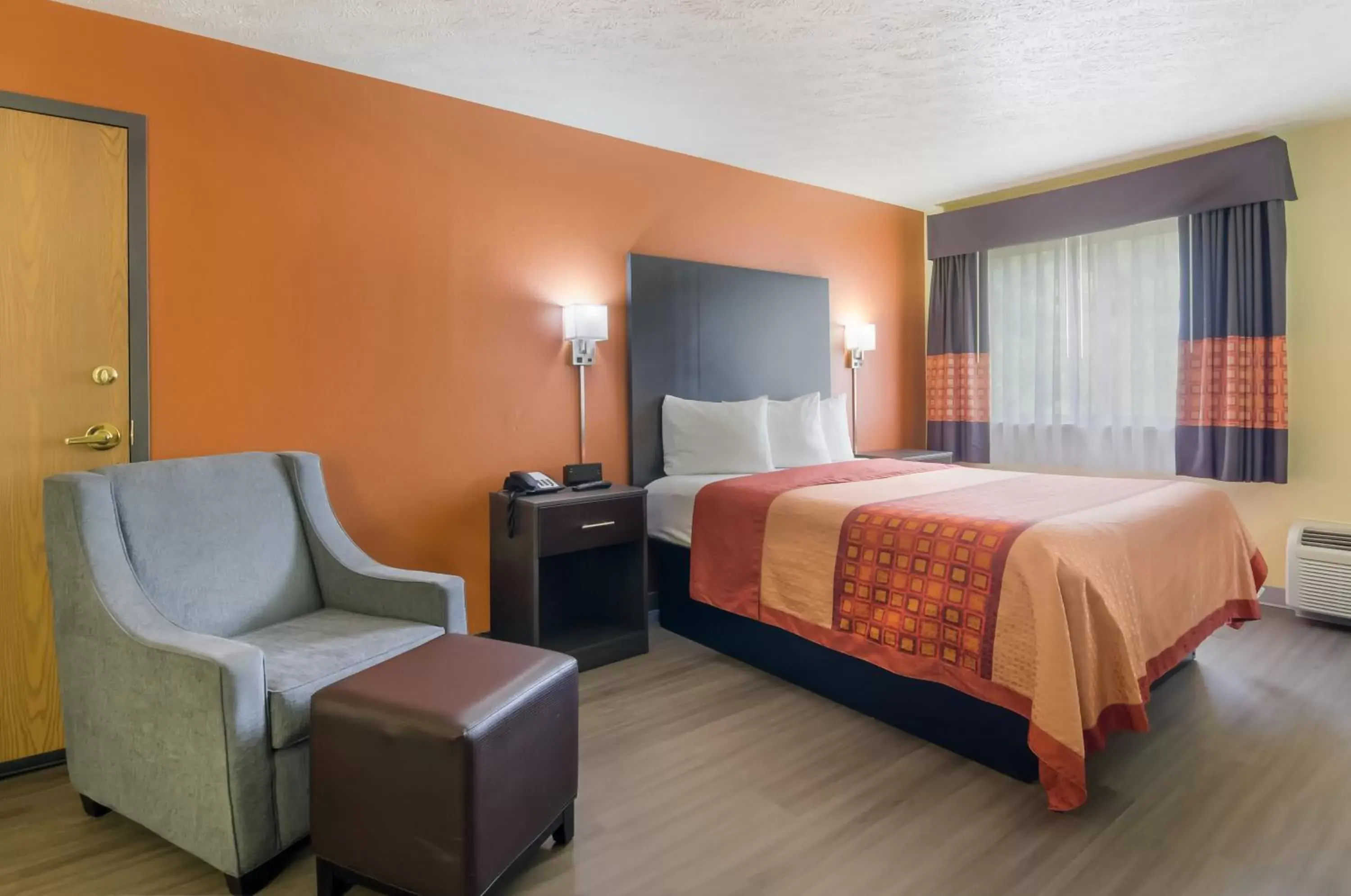 Bed in Americas Best Value Inn & Suites Independence VA