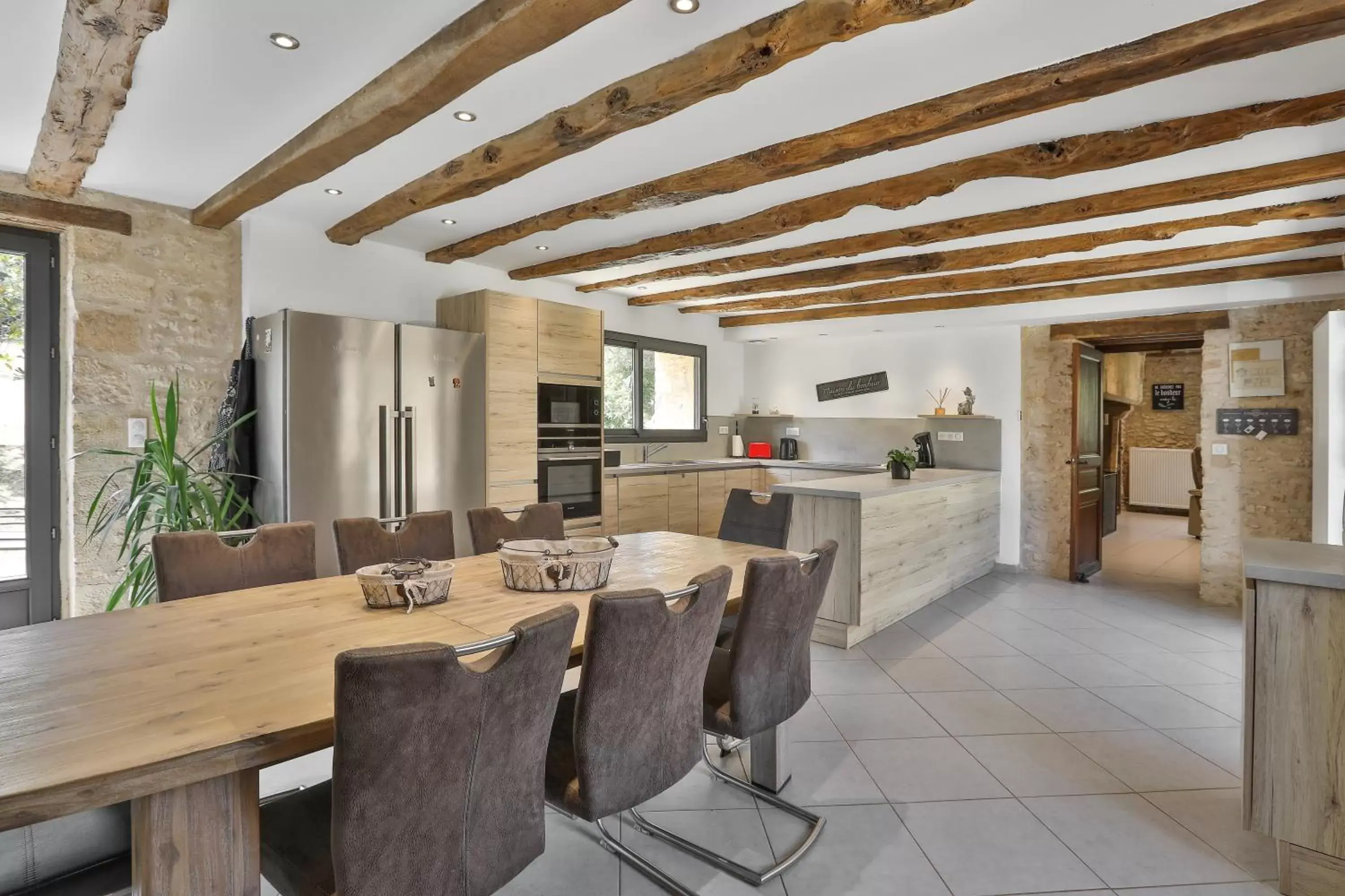 Breakfast, Dining Area in Ferme 4 étoiles avec piscine chauffée