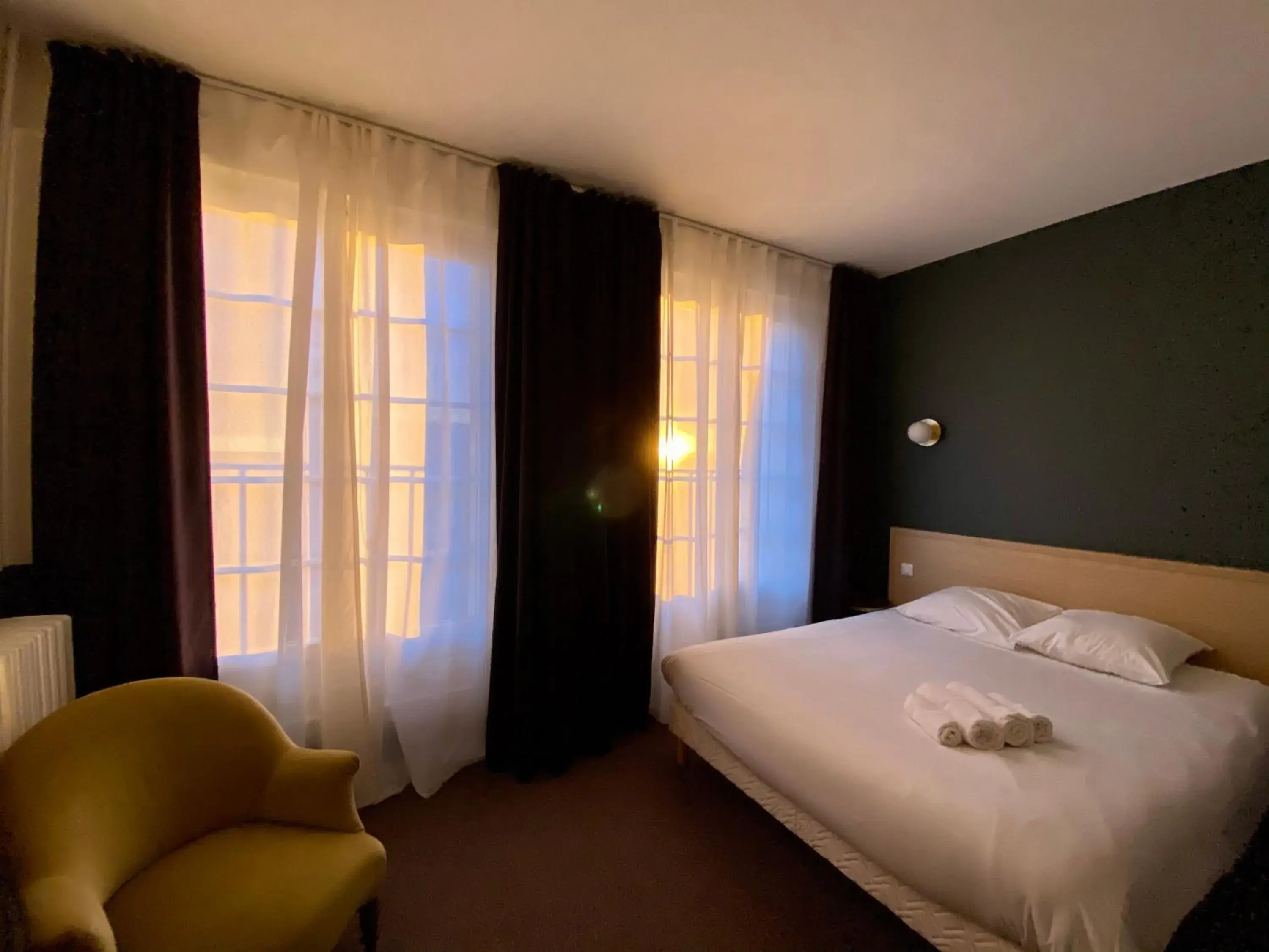 Bed in Hotel Saint Louis