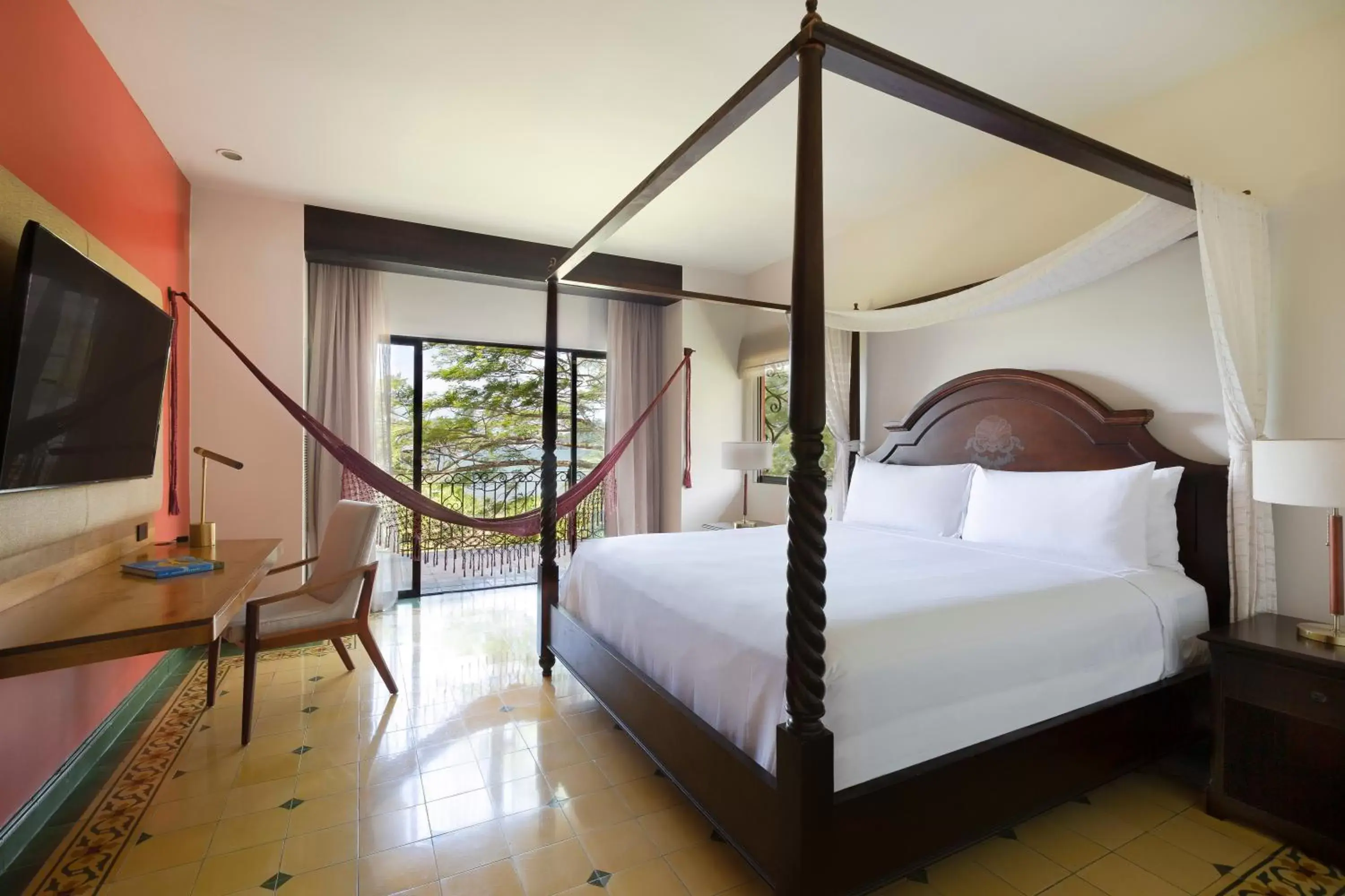 Bedroom, Bed in Los Sueños Marriott Ocean & Golf Resort