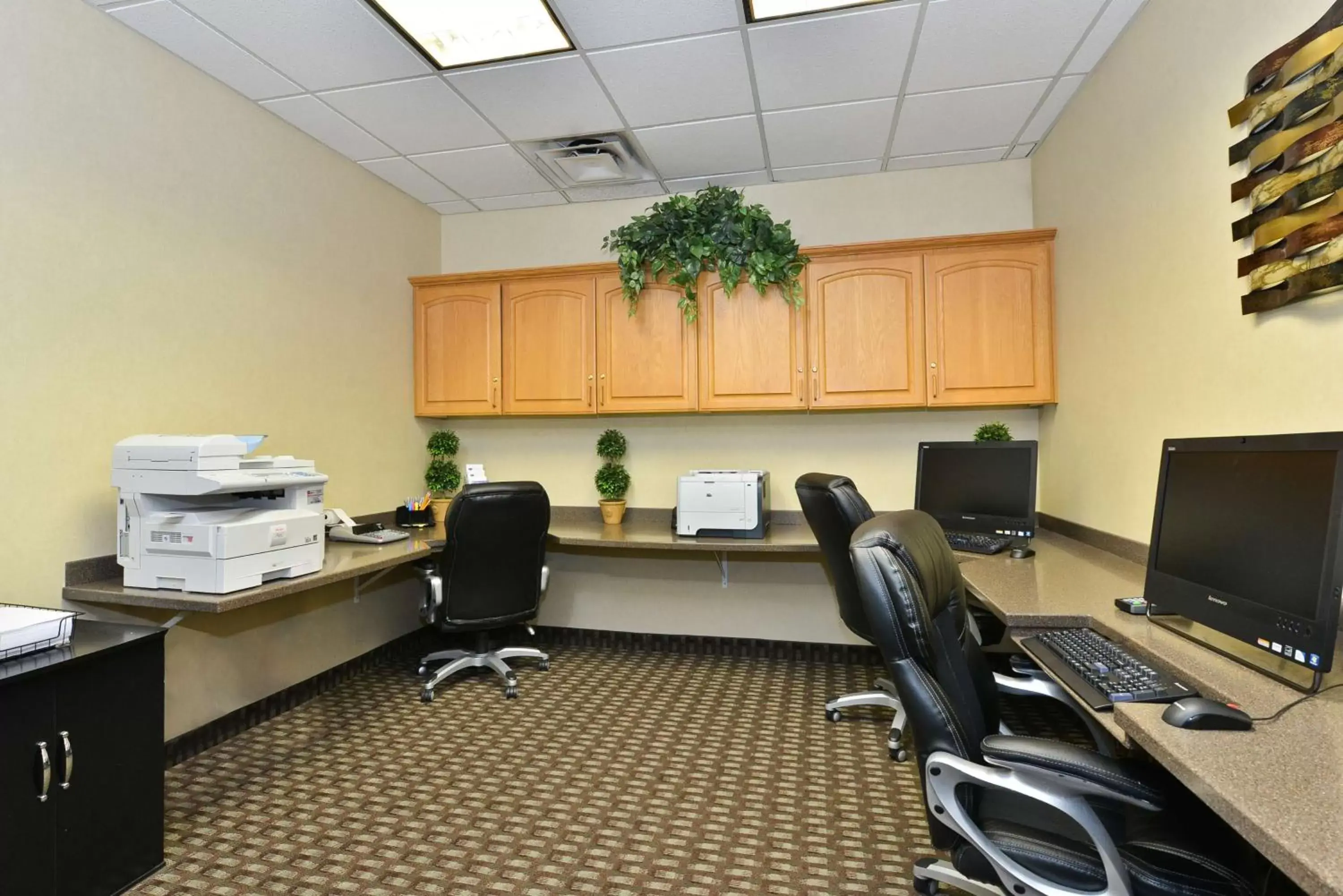Business facilities, Business Area/Conference Room in Hampton Inn Kalispell