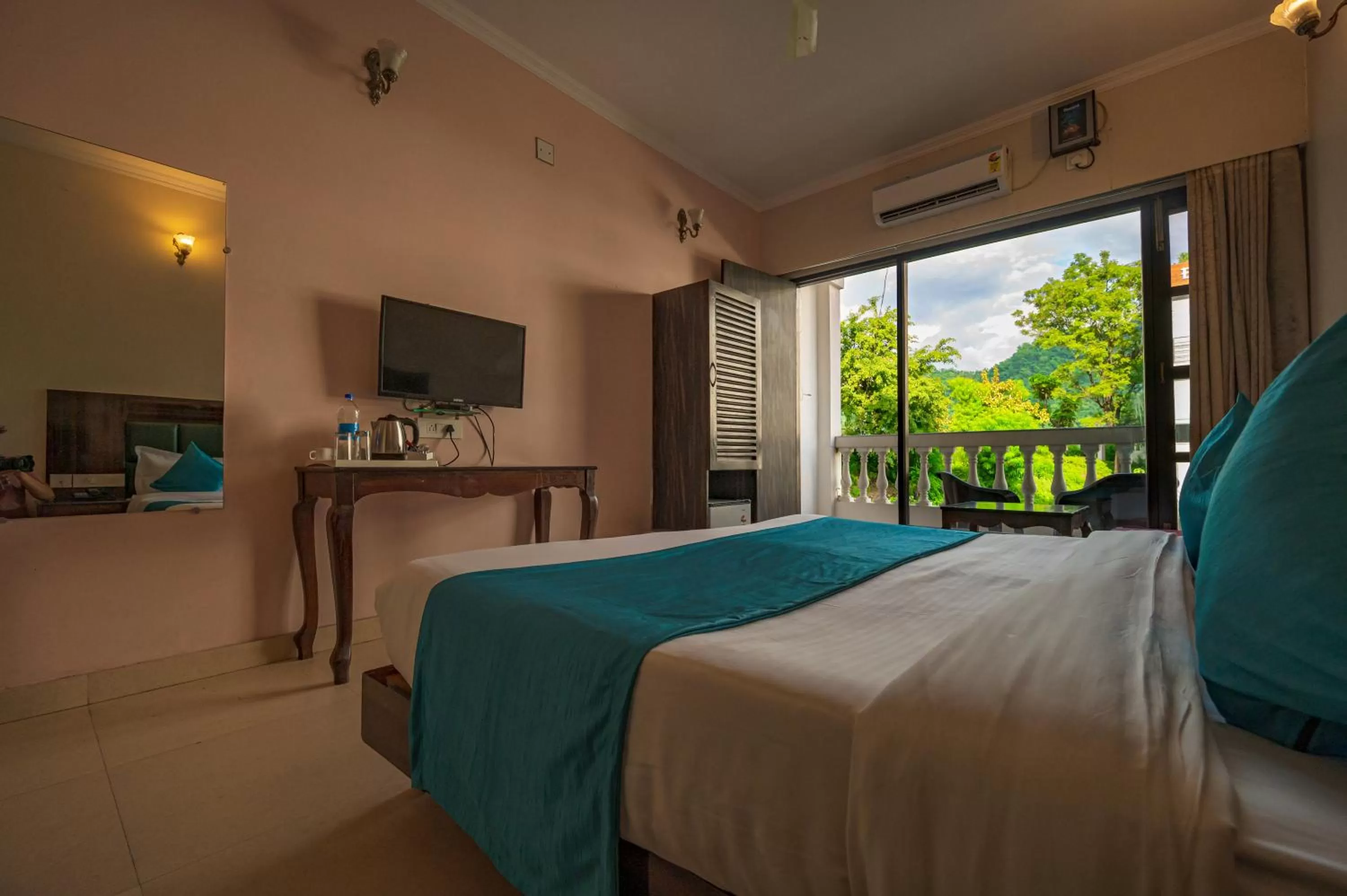 Photo of the whole room, Bed in Hotel Rishikesh Grand by Kool Stays