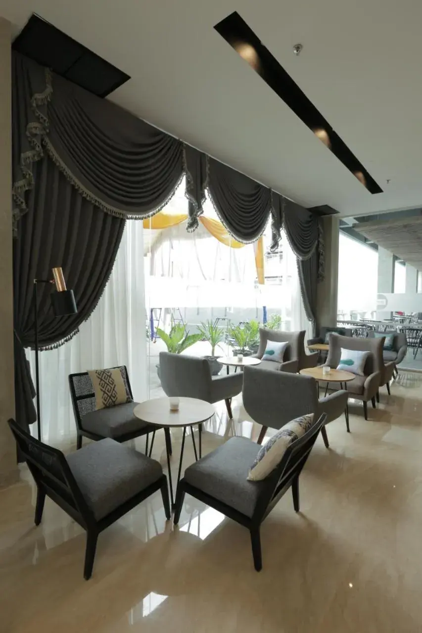 Restaurant/places to eat, Seating Area in KYRIAD HOTEL MURAYA ACEH