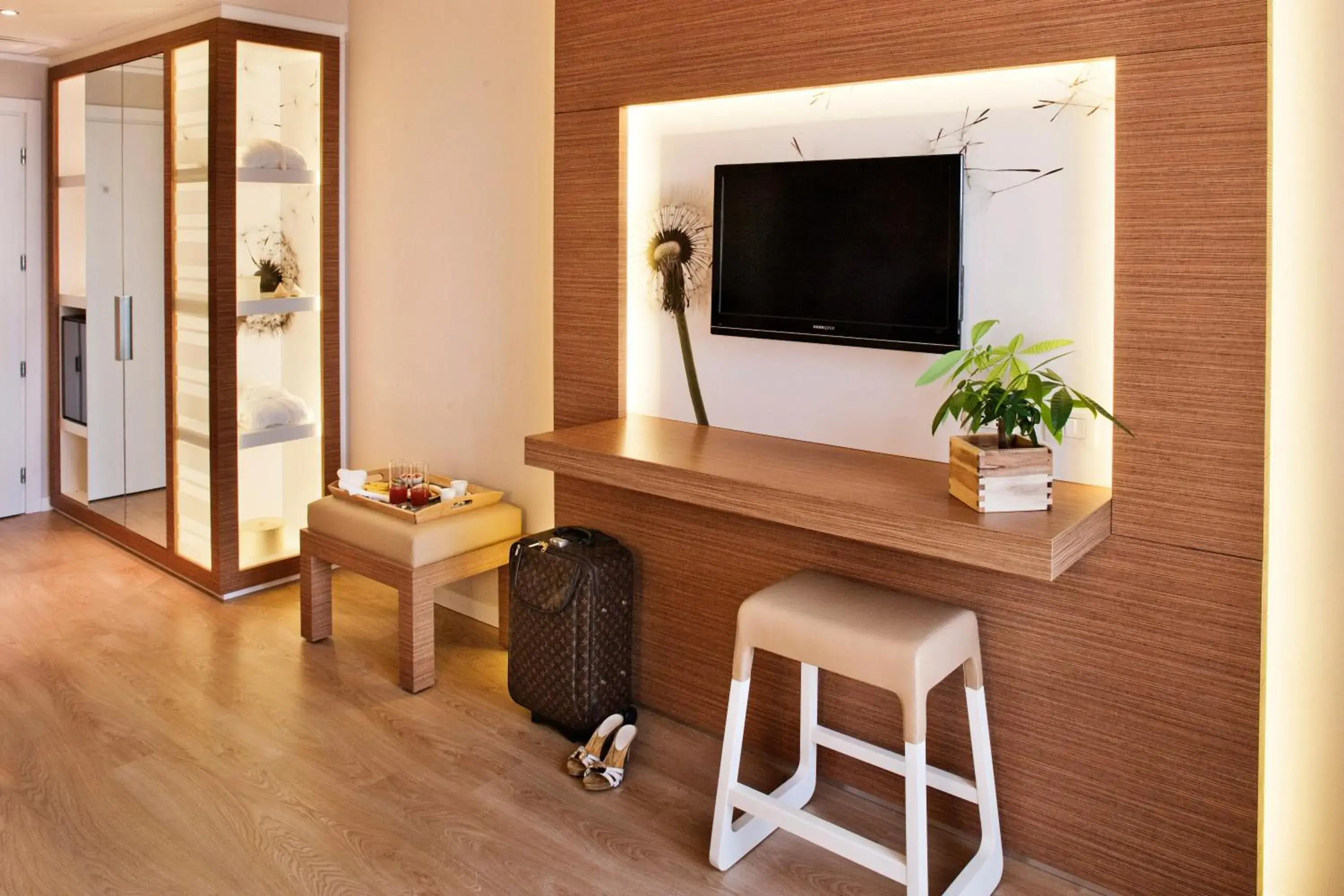 TV and multimedia, TV/Entertainment Center in Oxygen Lifestyle Hotel/Helvetia Parco
