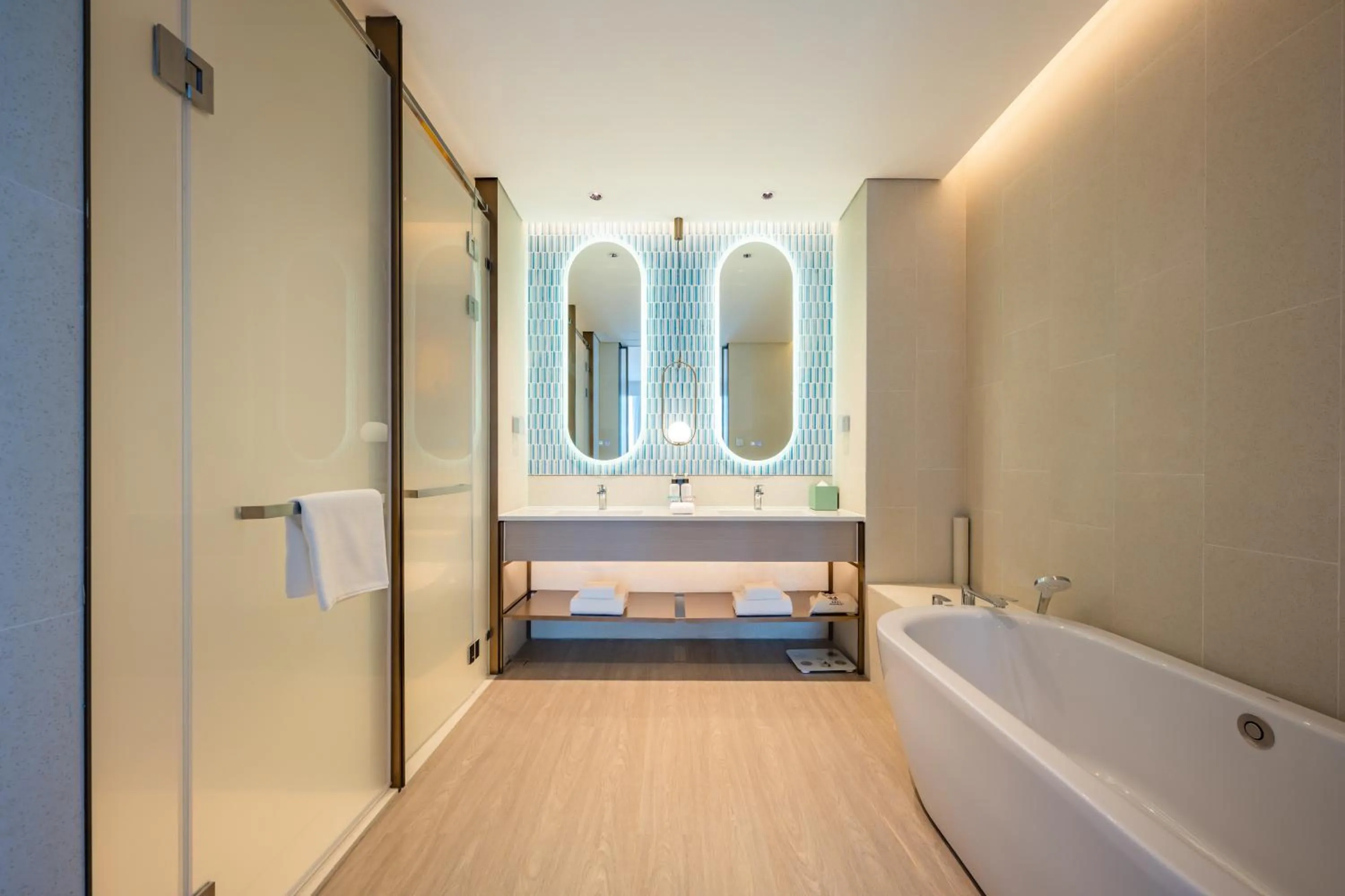 Bath, Bed in EVEN Hotels Shanghai Expo by IHG