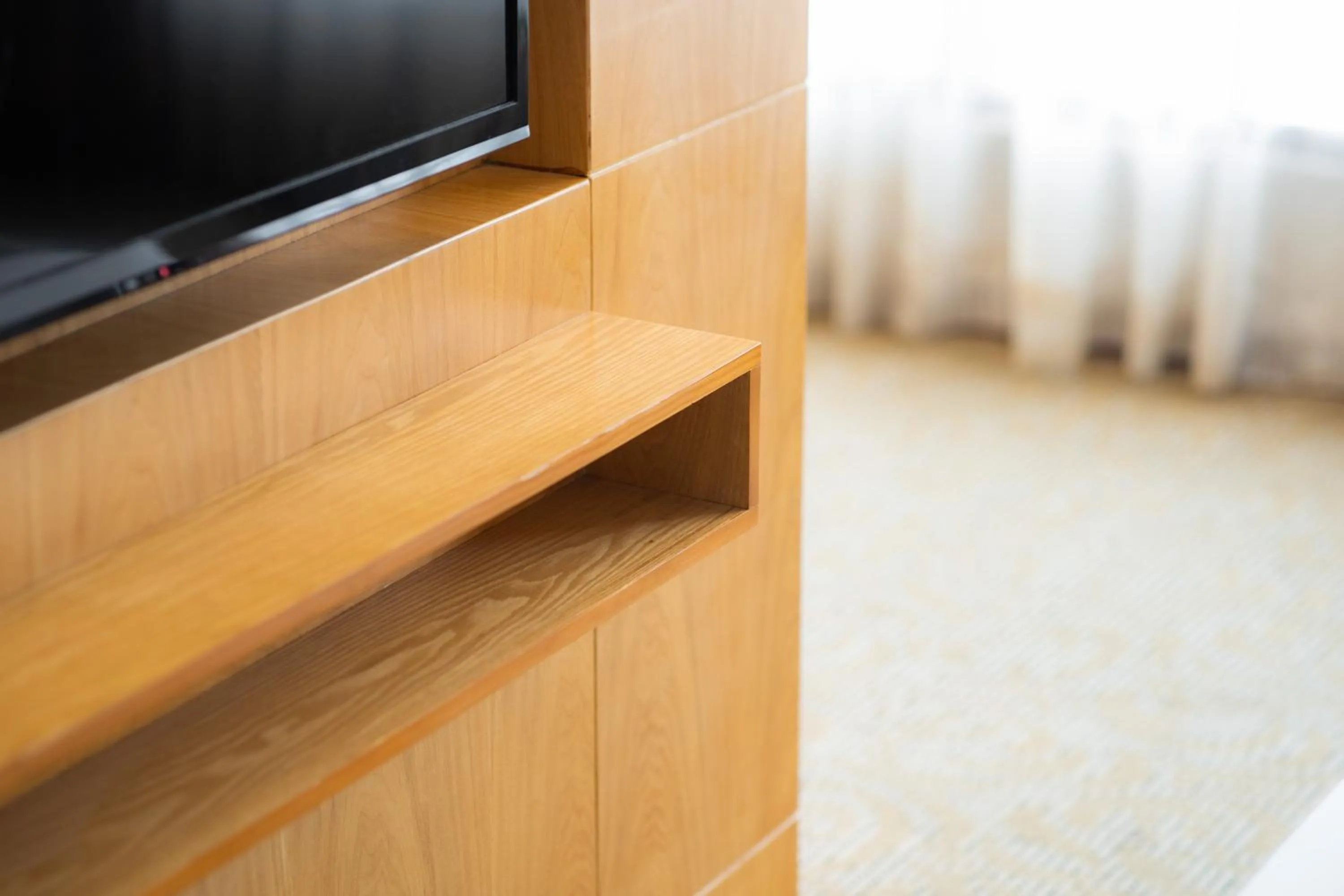 TV and multimedia in Riverside Hanoi Hotel