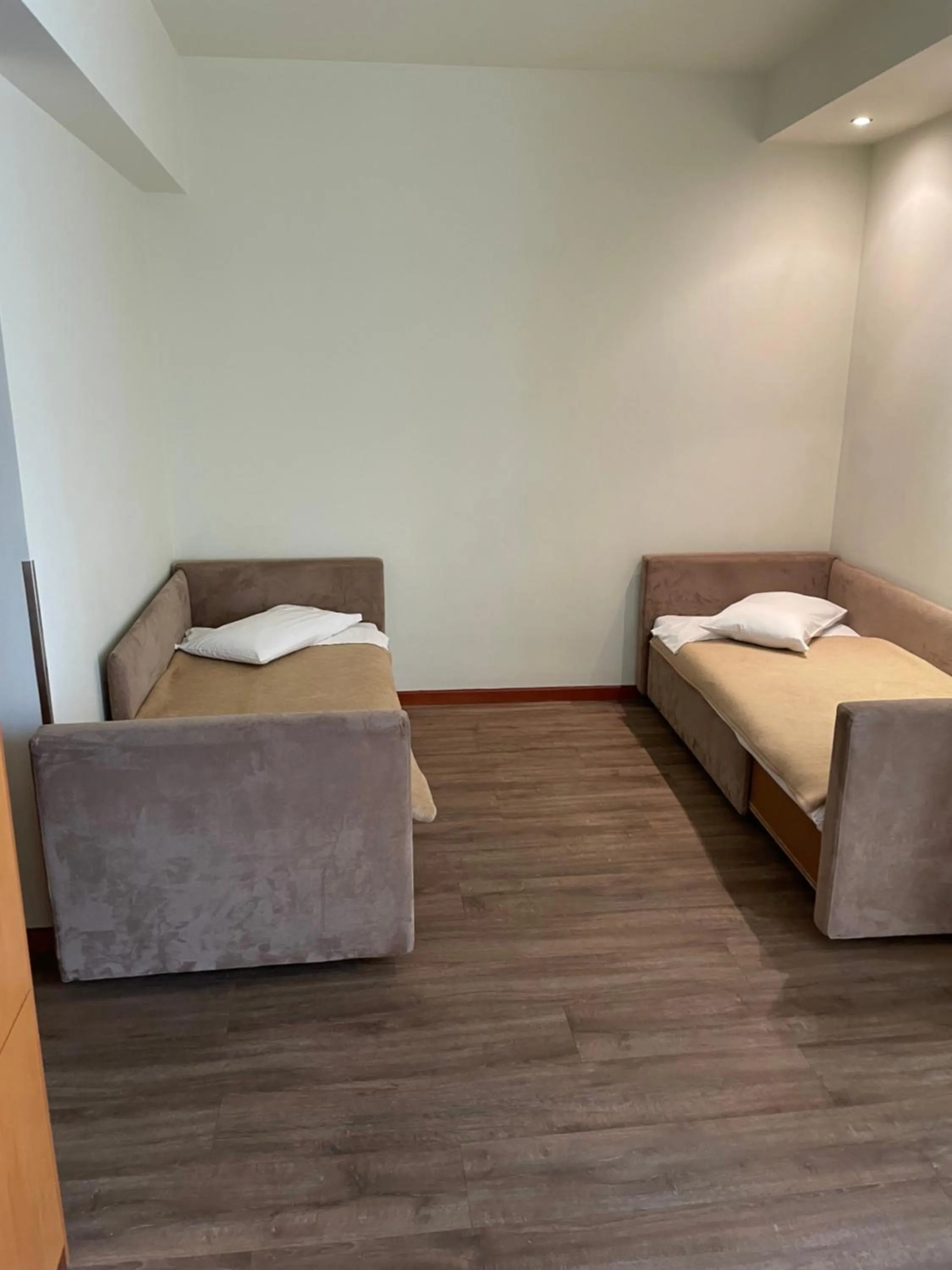 Bed in Athens Mirabello