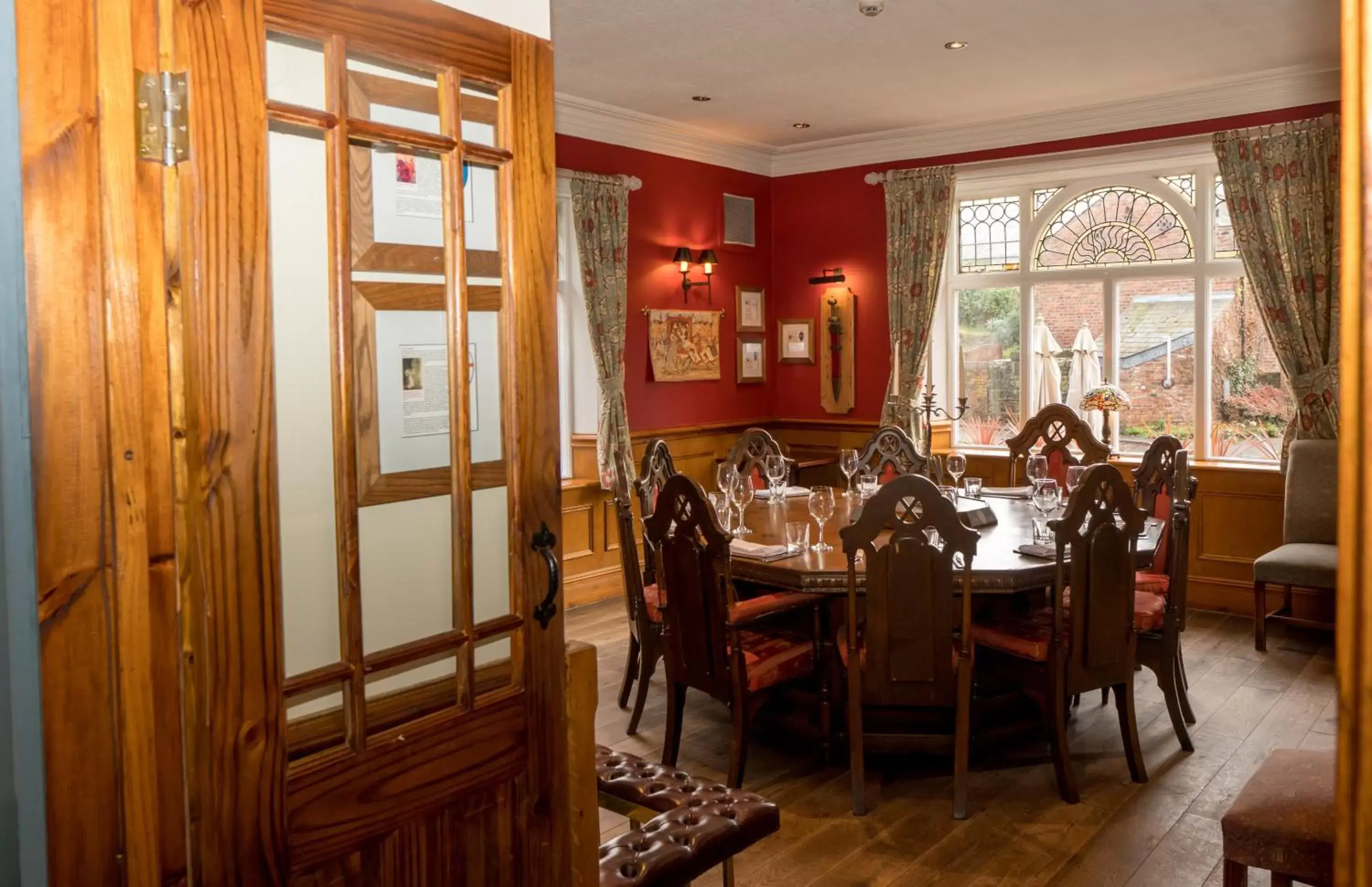 Restaurant/Places to Eat in The Royal Oak, Kelsall