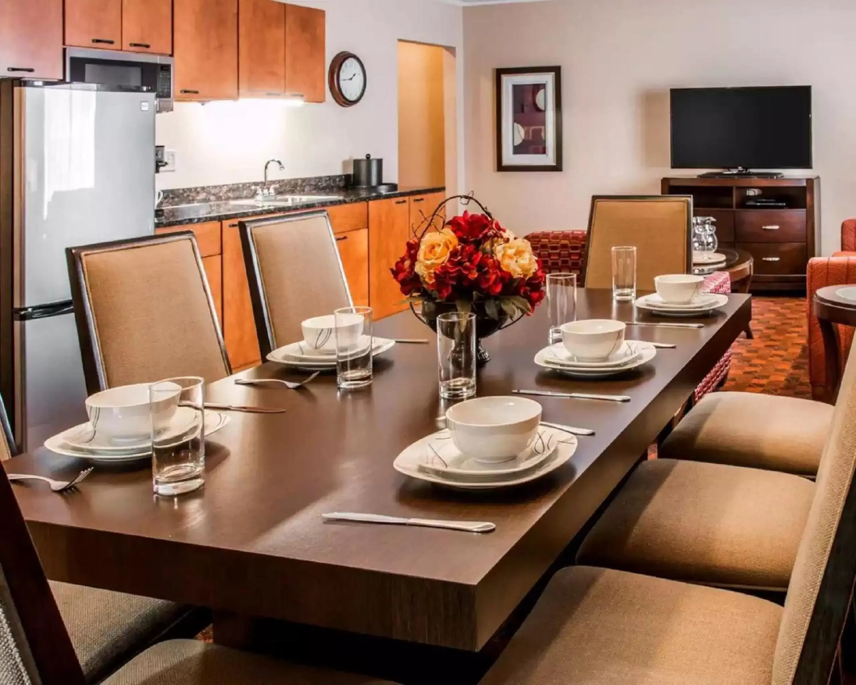 Dining area, Restaurant/Places to Eat in Comfort Inn & Suites and Conference Center