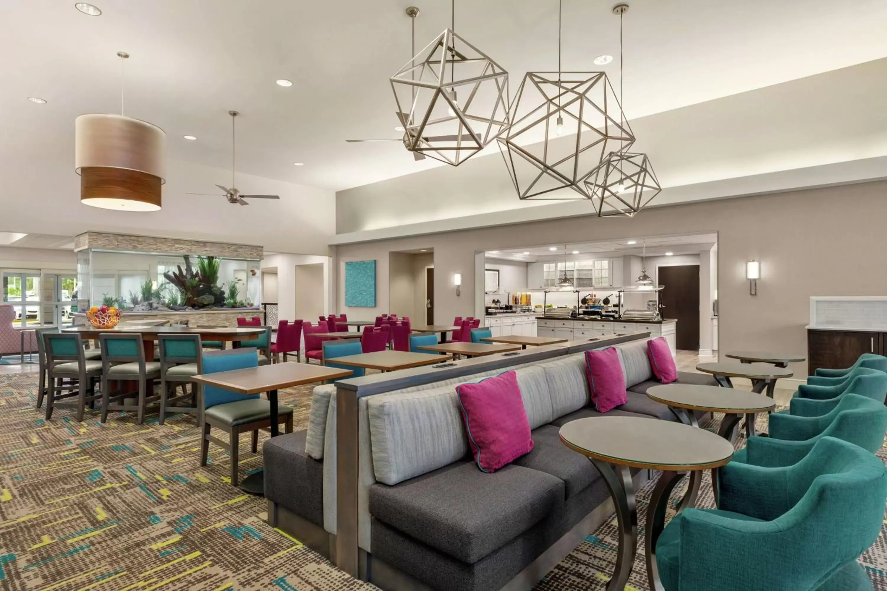 Lobby or reception, Lounge/Bar in Homewood Suites Fort Myers Airport - FGCU