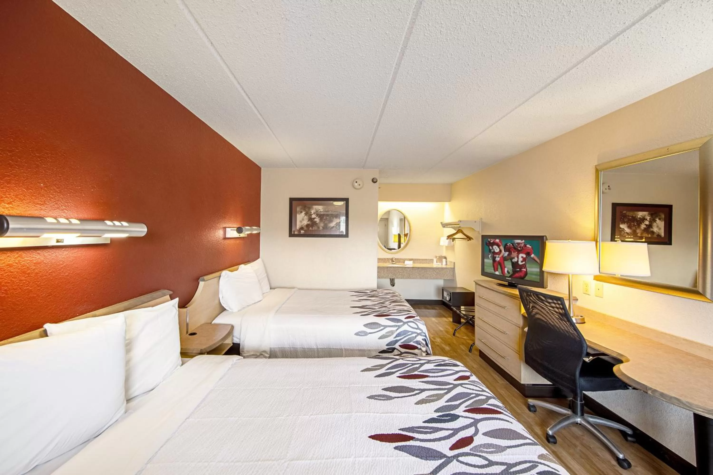 Standard Room with Two Double Beds Smoke Free in Red Roof Inn Charleston West - Hurricane, WV