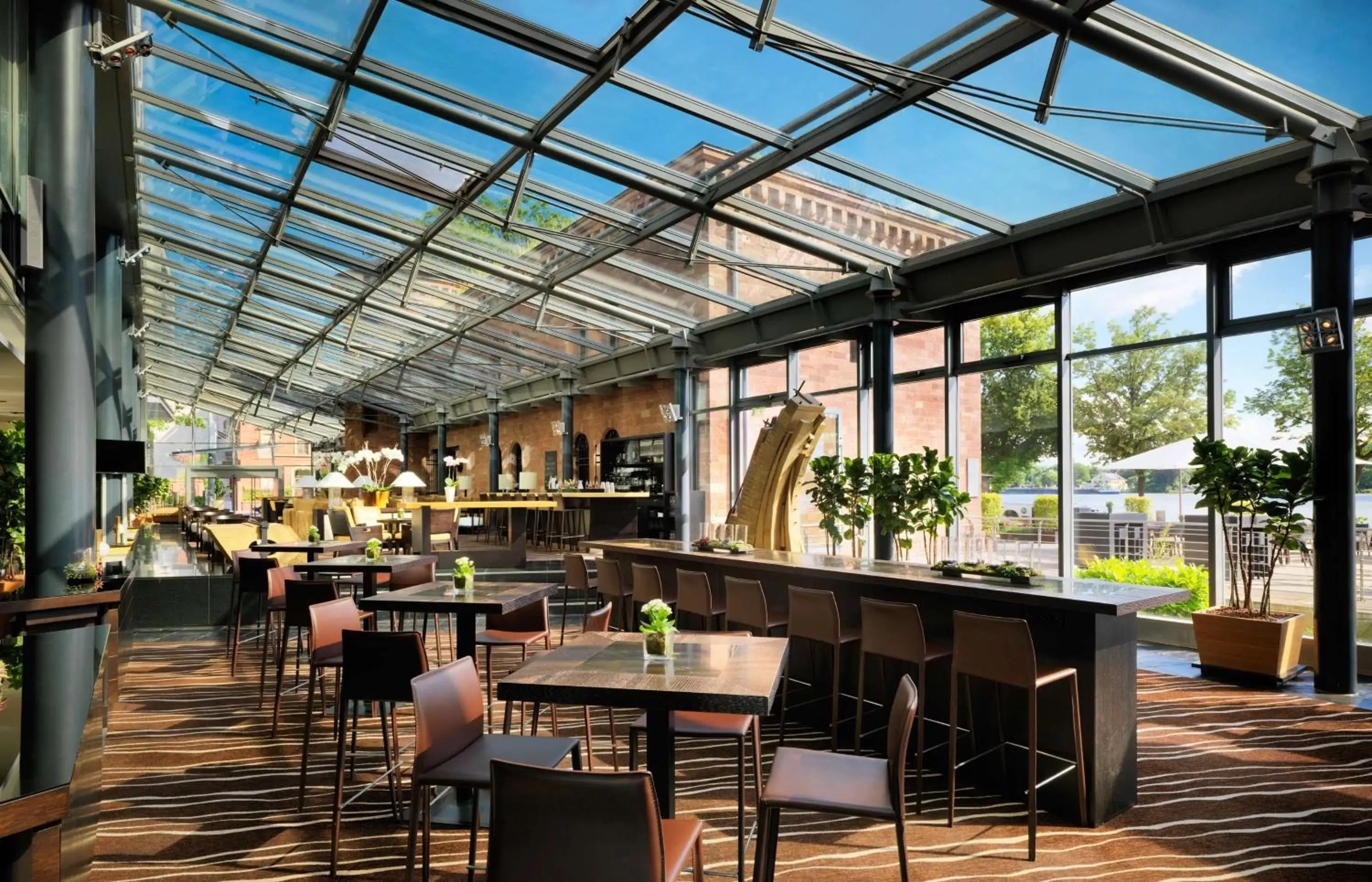 Lounge or bar, Restaurant/Places to Eat in Hyatt Regency Mainz