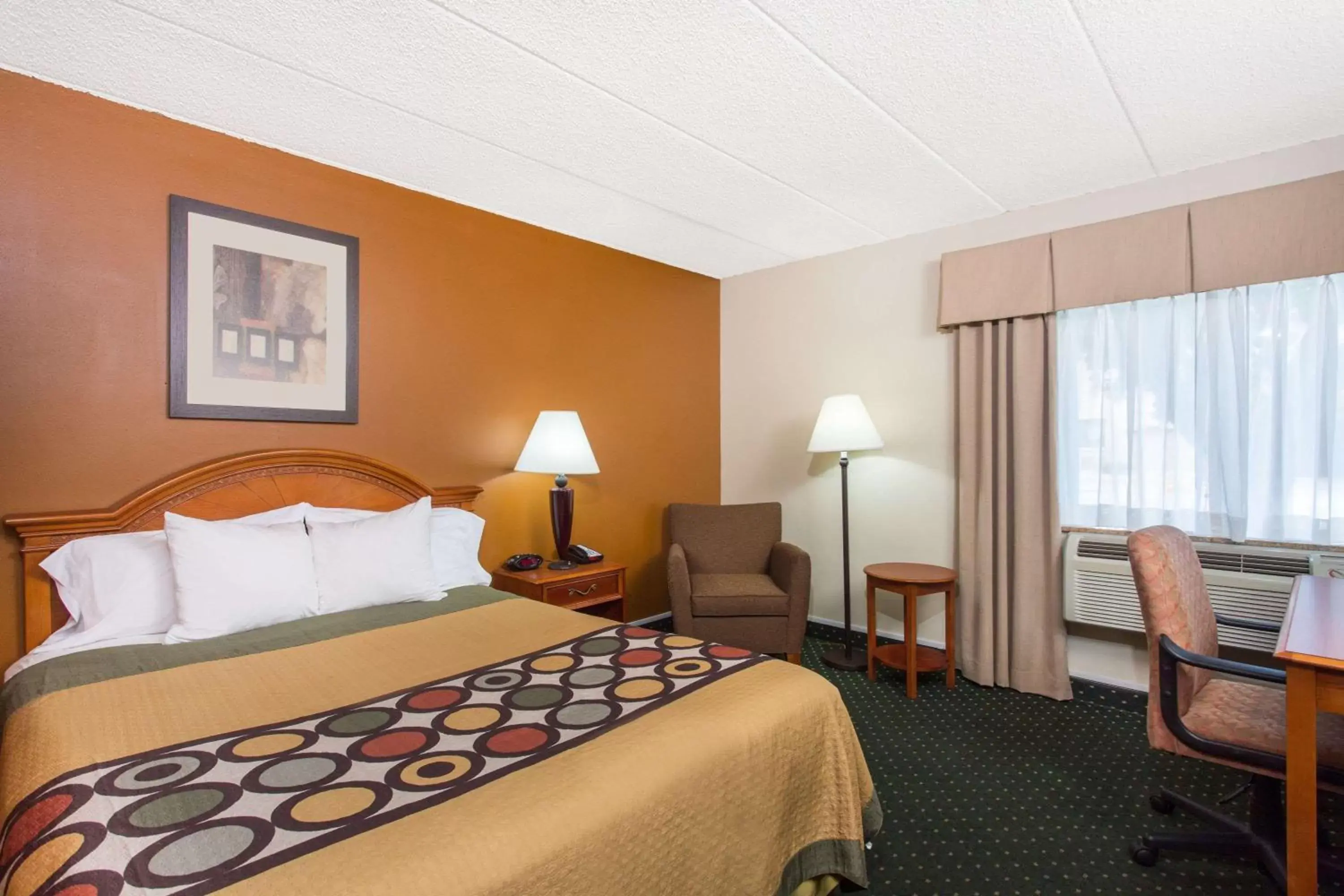 Queen Room - Disability Access/Non-Smoking in Super 8 by Wyndham Beloit